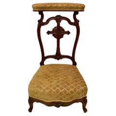 Antique French geschnitzt Nussbaum "Prie Dieu" Gebet Stuhl, CIRCA 1880
s.