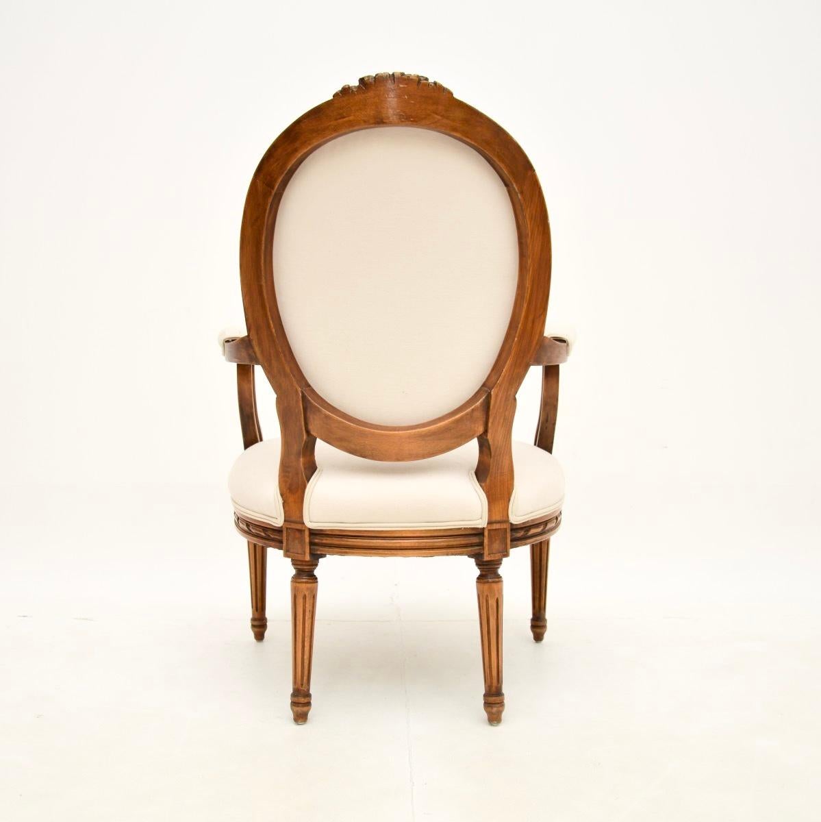 Antique French Carved Walnut Salon Chair In Good Condition In London, GB