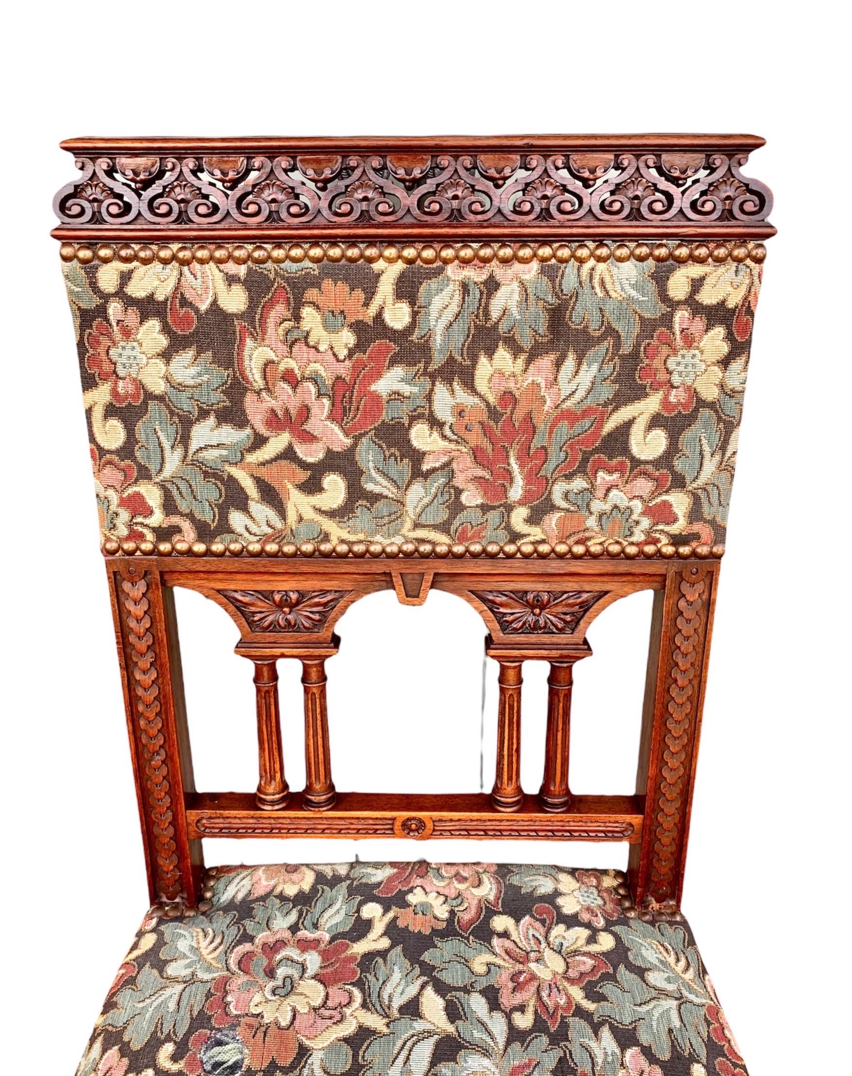 Antique French Carved Walnut Side Chair In Good Condition In New Orleans, LA