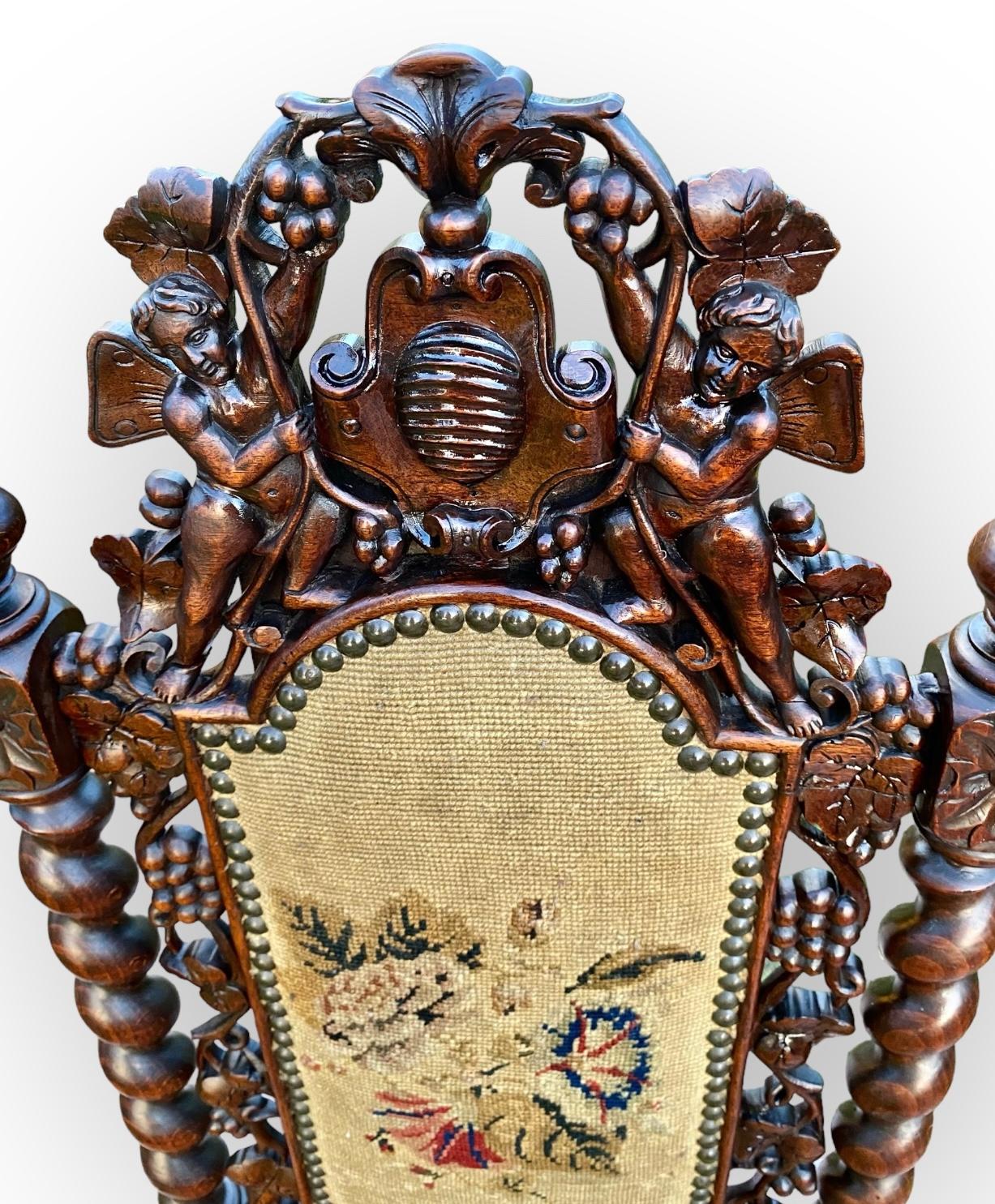 Antique French Carved Walnut Side Chair With Needle Point Upholstery In Good Condition For Sale In New Orleans, LA