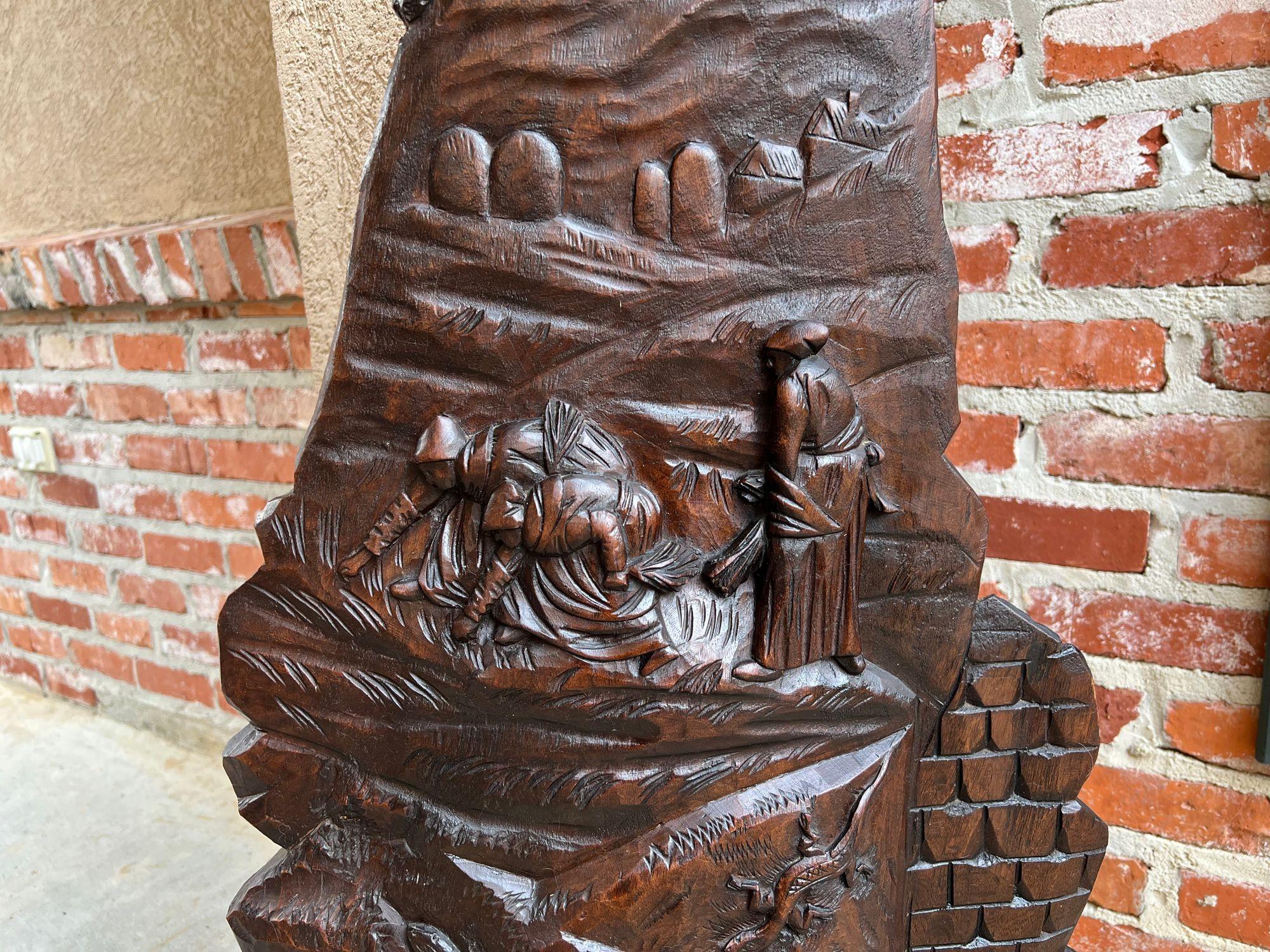 Antike franzsische geschnitzte Holz-Wandskulptur The Gleaners von Jean Francois Millet im Zustand „Gut“ im Angebot in Shreveport, LA