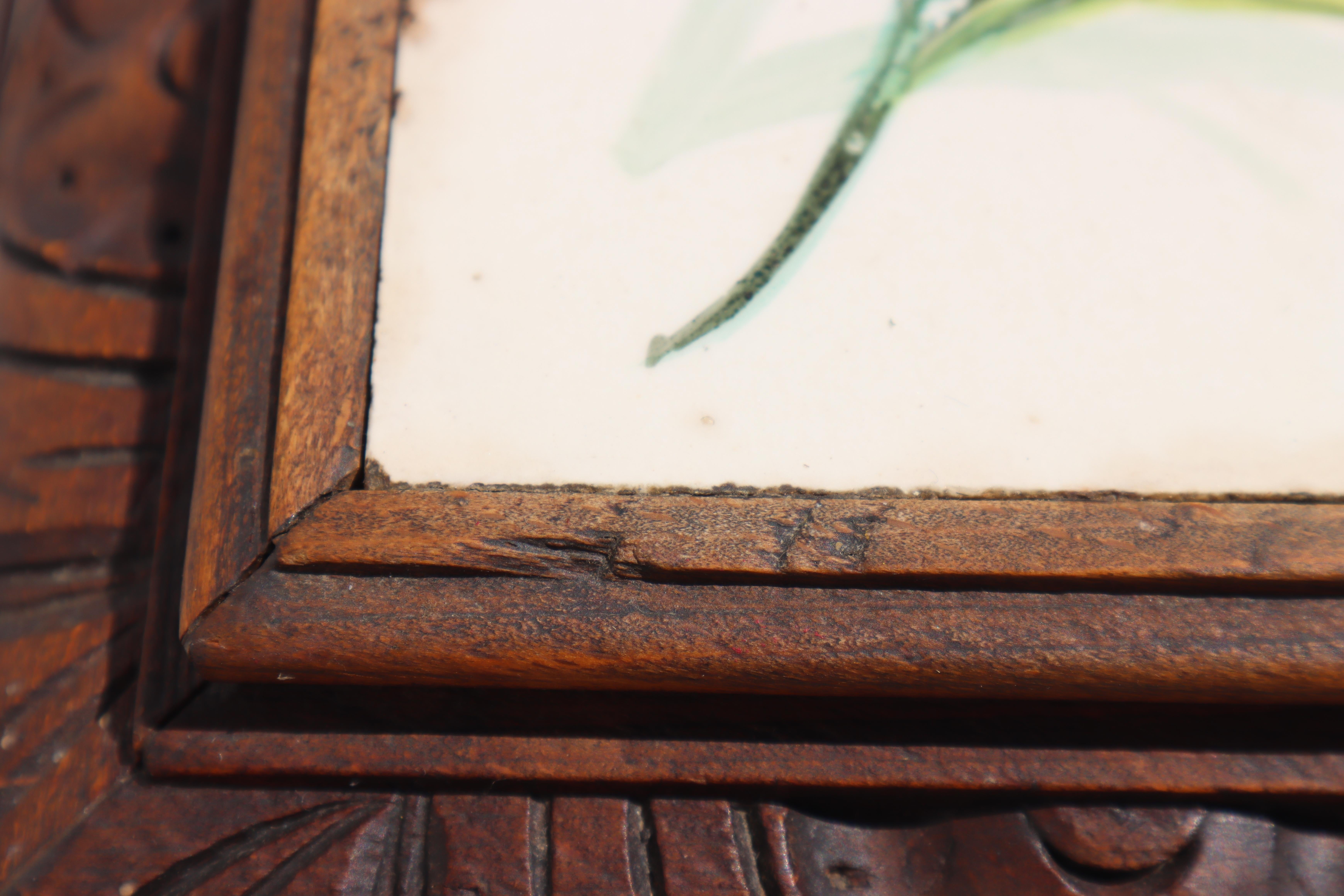 Antike französische geschnitzte Holz-Musikkastenbehälter, handbemalte Keramikoberfläche, 20er-Jahre im Angebot 2