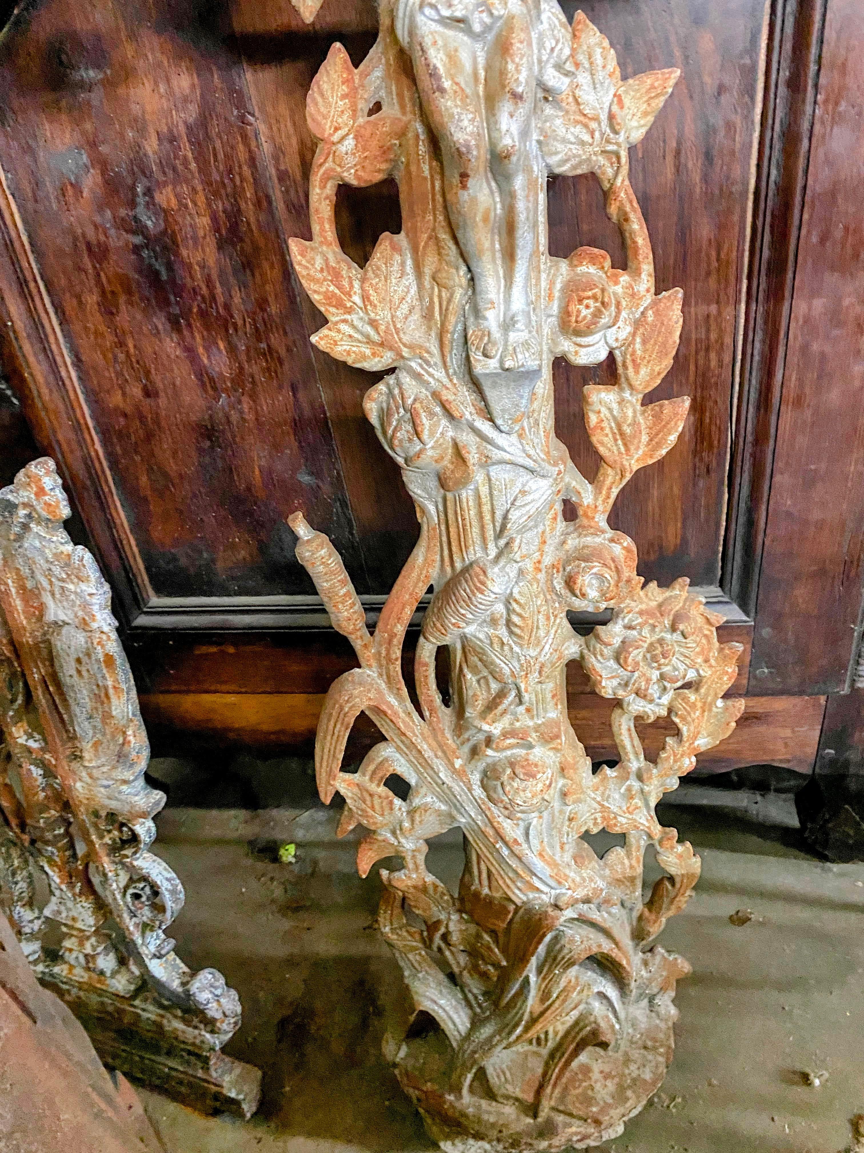 Antique French Cast Iron Faux Bois Crucifix Cross, 19th C. For Sale 1
