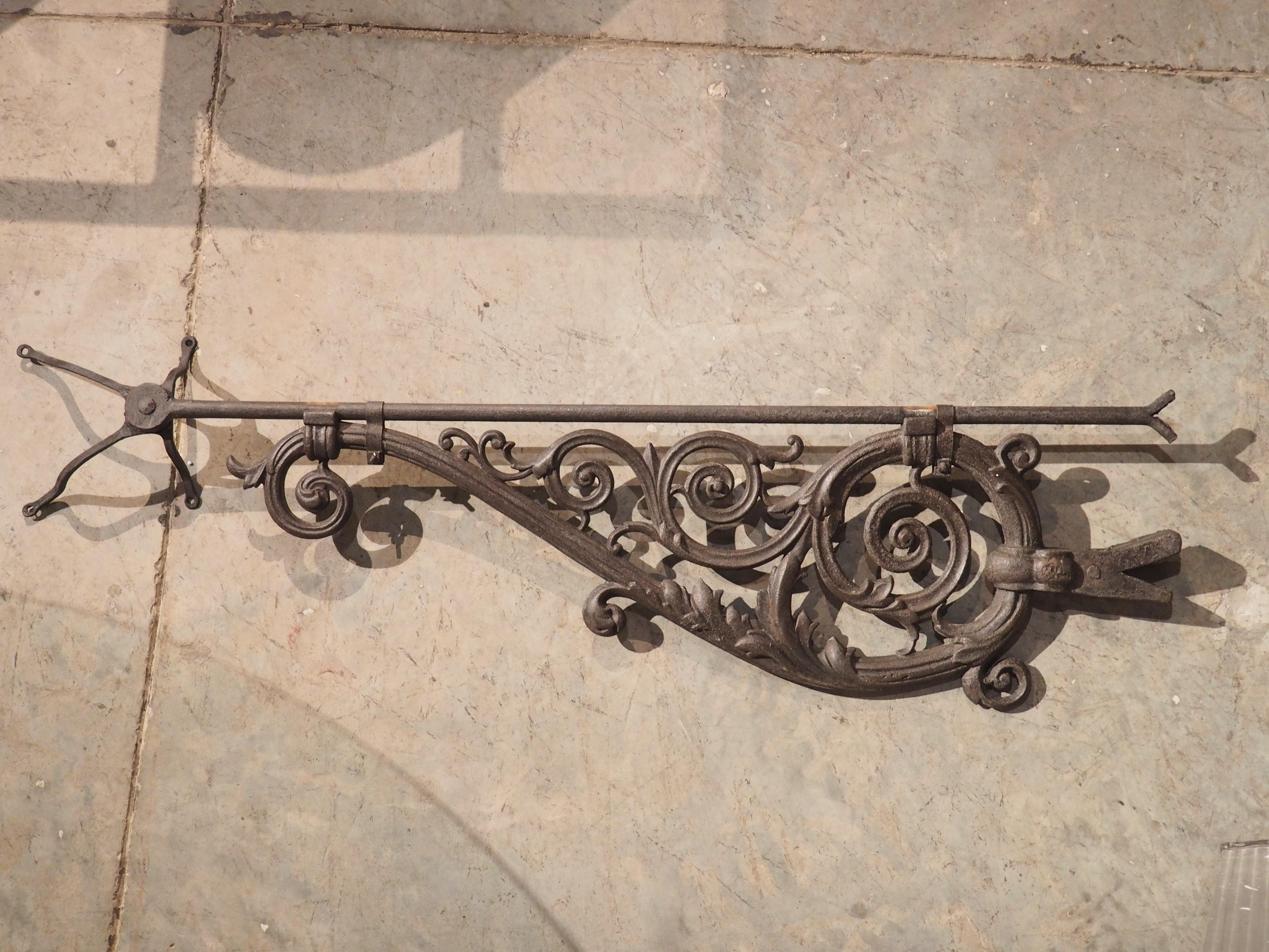 Porte-lanterne ancien en fonte française, Circa 1900 9