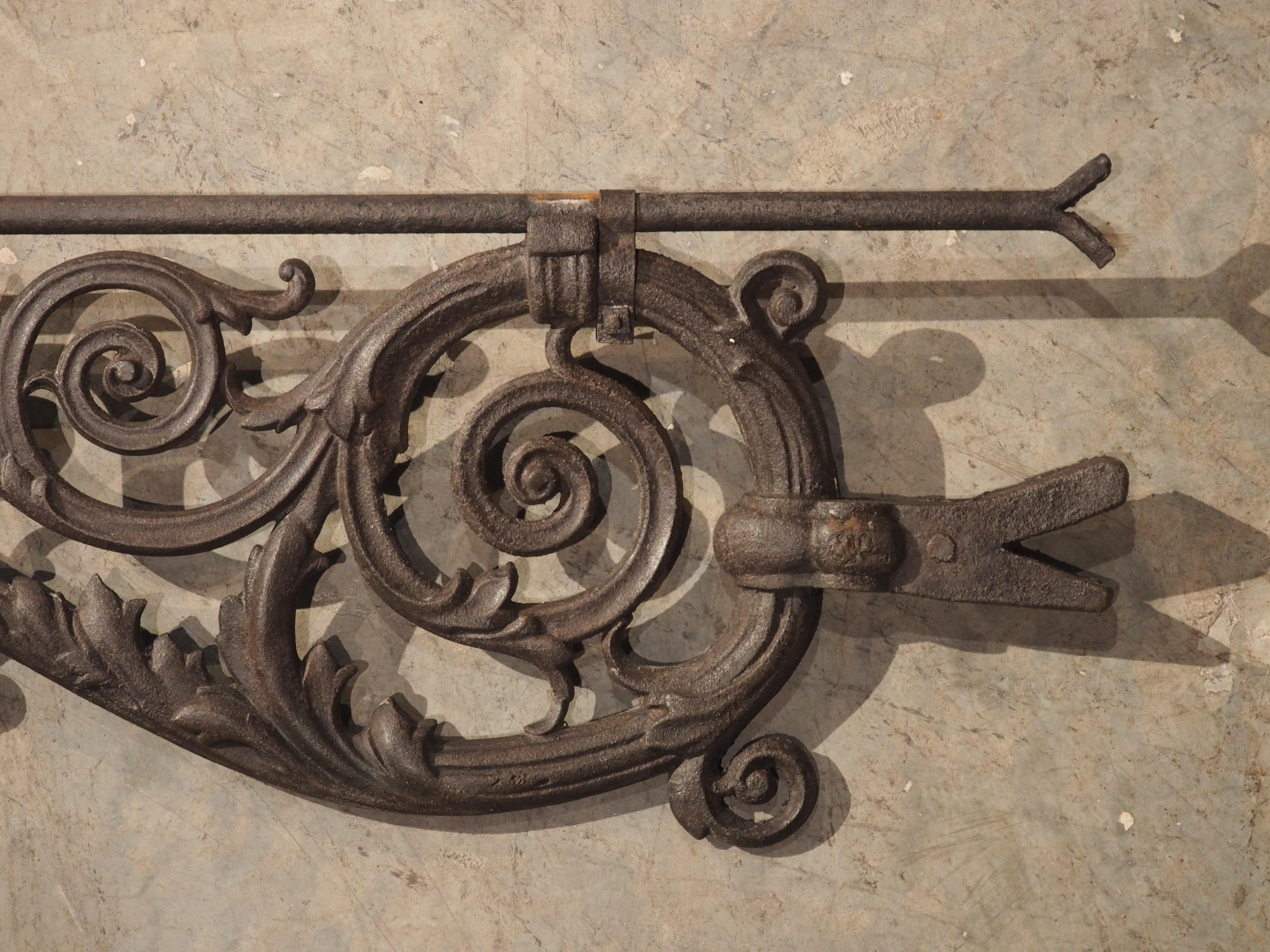 Porte-lanterne ancien en fonte française, Circa 1900 Bon état à Dallas, TX