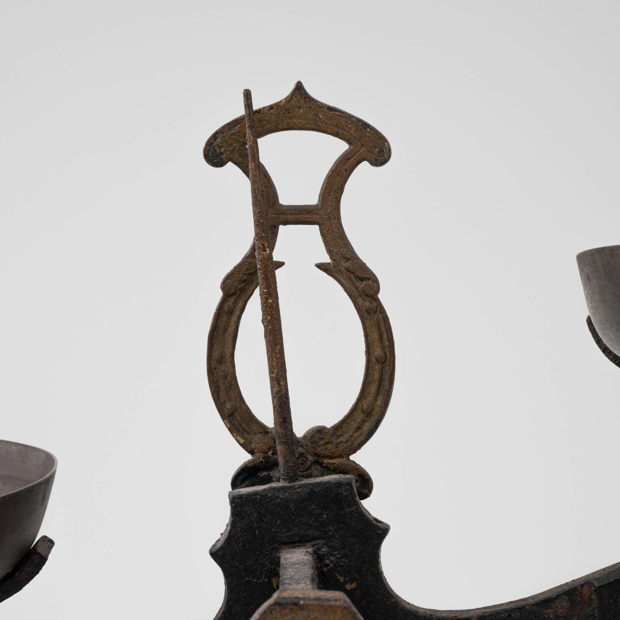 Antique French Cast Iron Scale 3