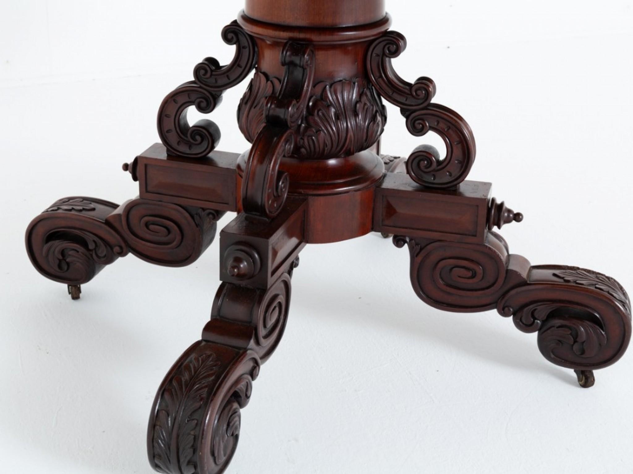 Antique French Mesa de centro de caoba 1870 Caoba en venta
