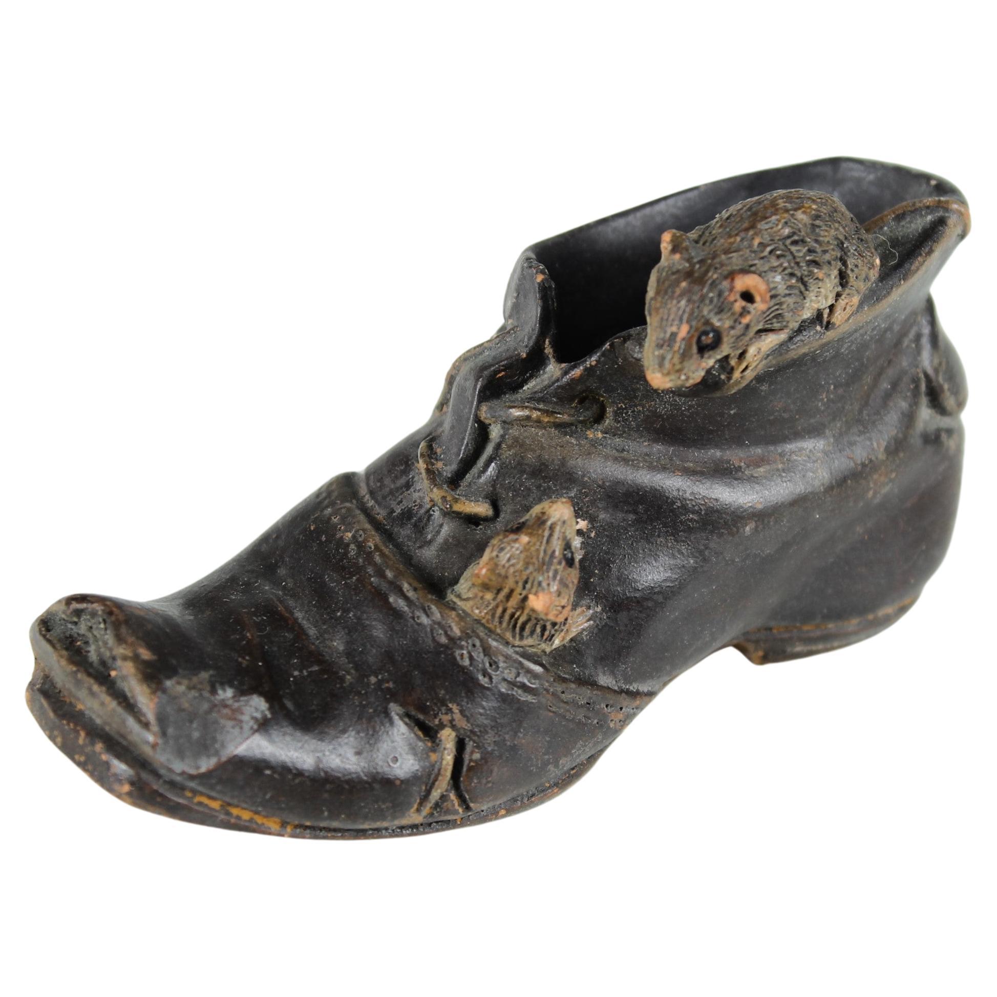 Antique French Ceramic, Shoe With Mice, Circa 1900 For Sale