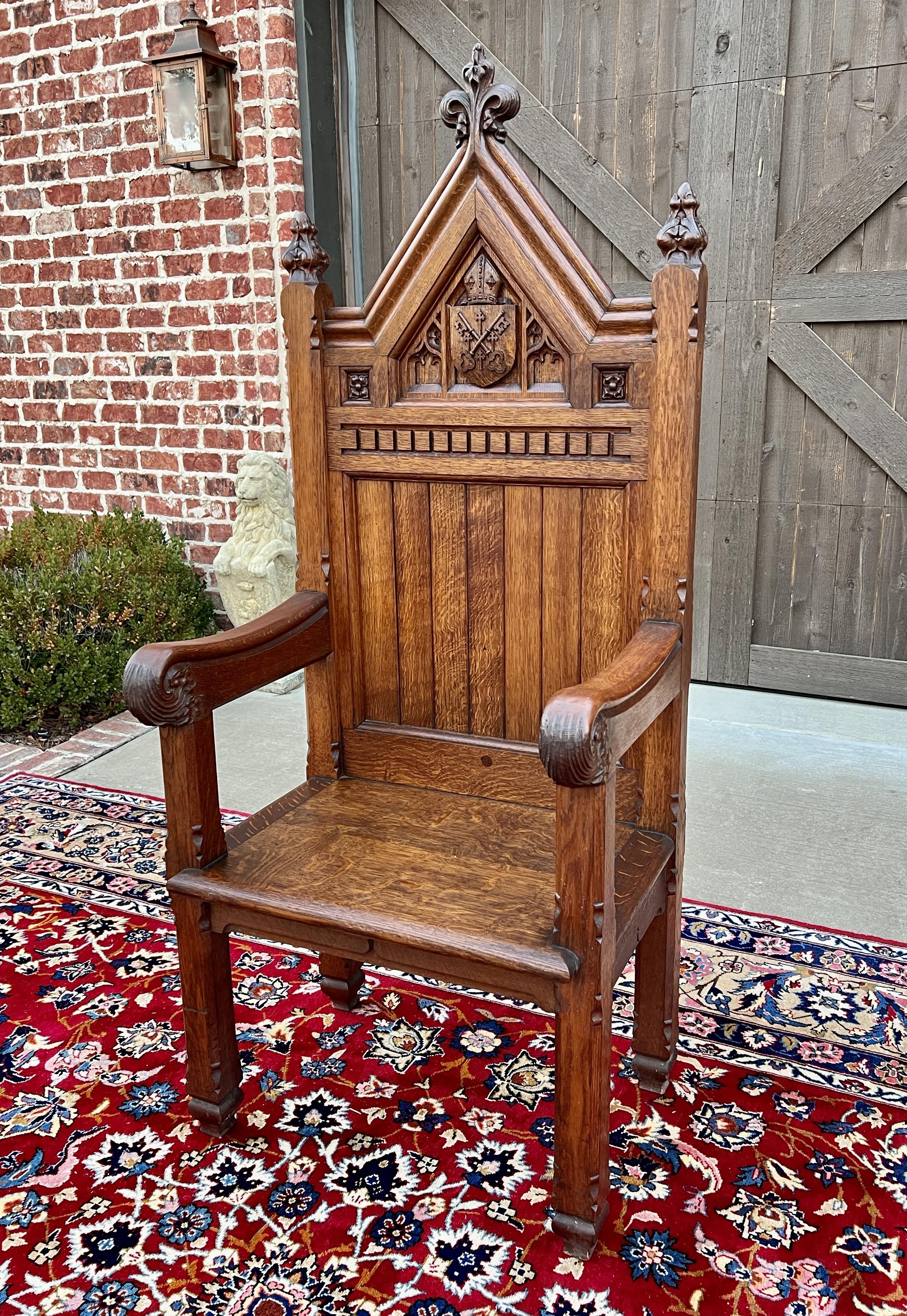 Antique French Chair Gothic Revival Bishops Throne Altar Chair Cushion Oak 19thC in vendita 7