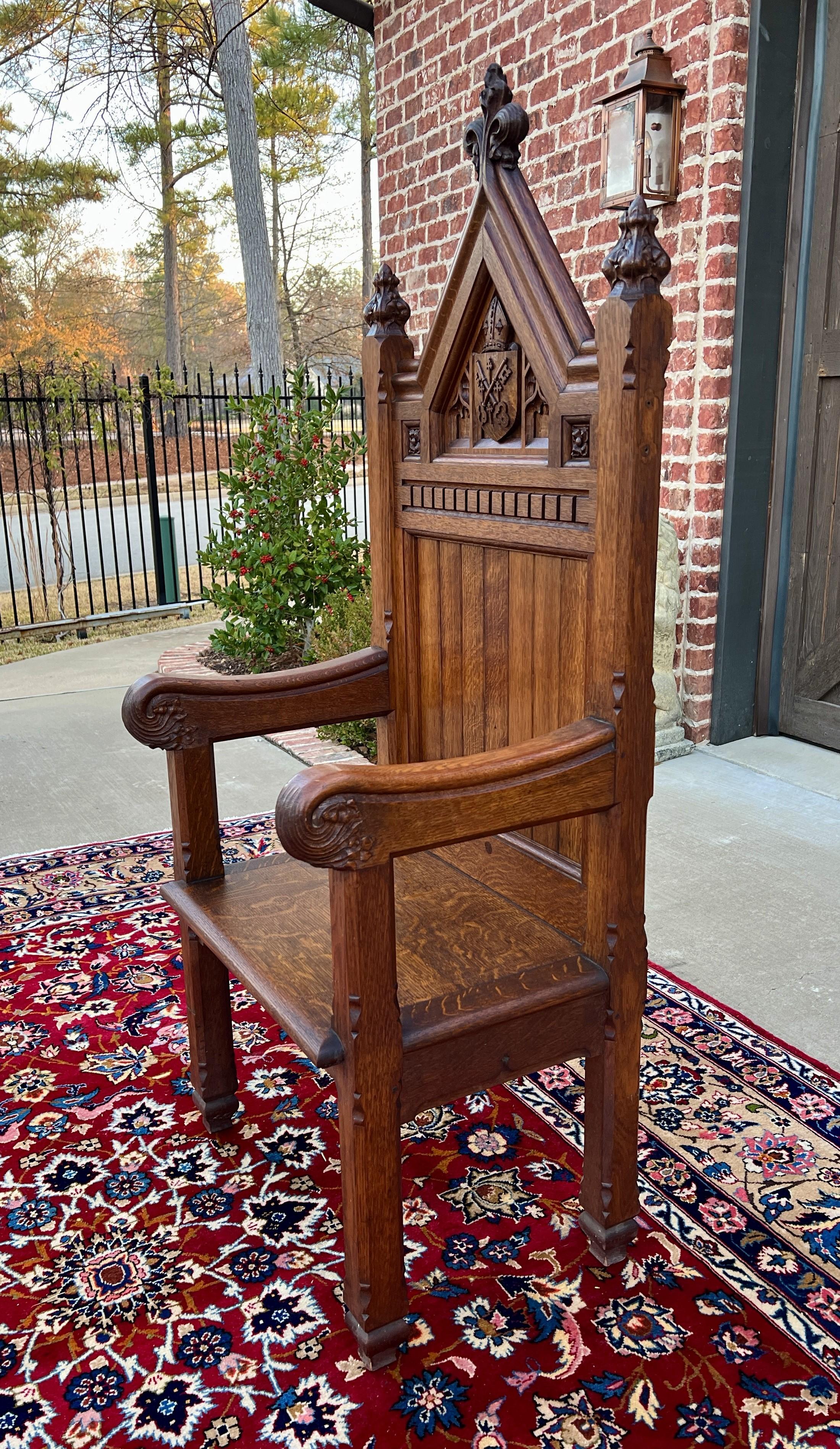 Antique French Chair Gothic Revival Bishops Throne Altar Chair Cushion Oak 19thC in vendita 8