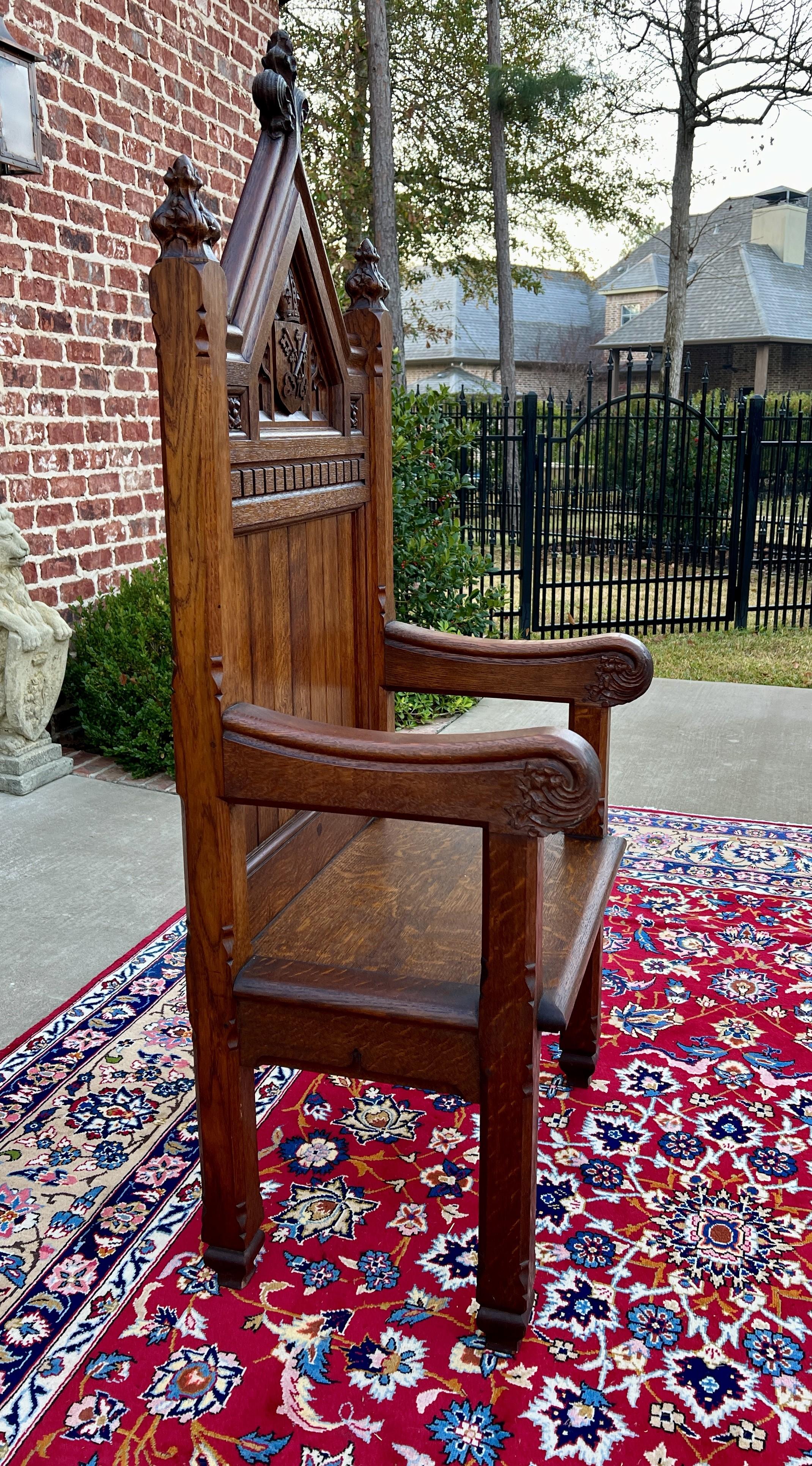 Antique French Chair Gothic Revival Bishops Throne Altar Chair Cushion Oak 19thC in vendita 10