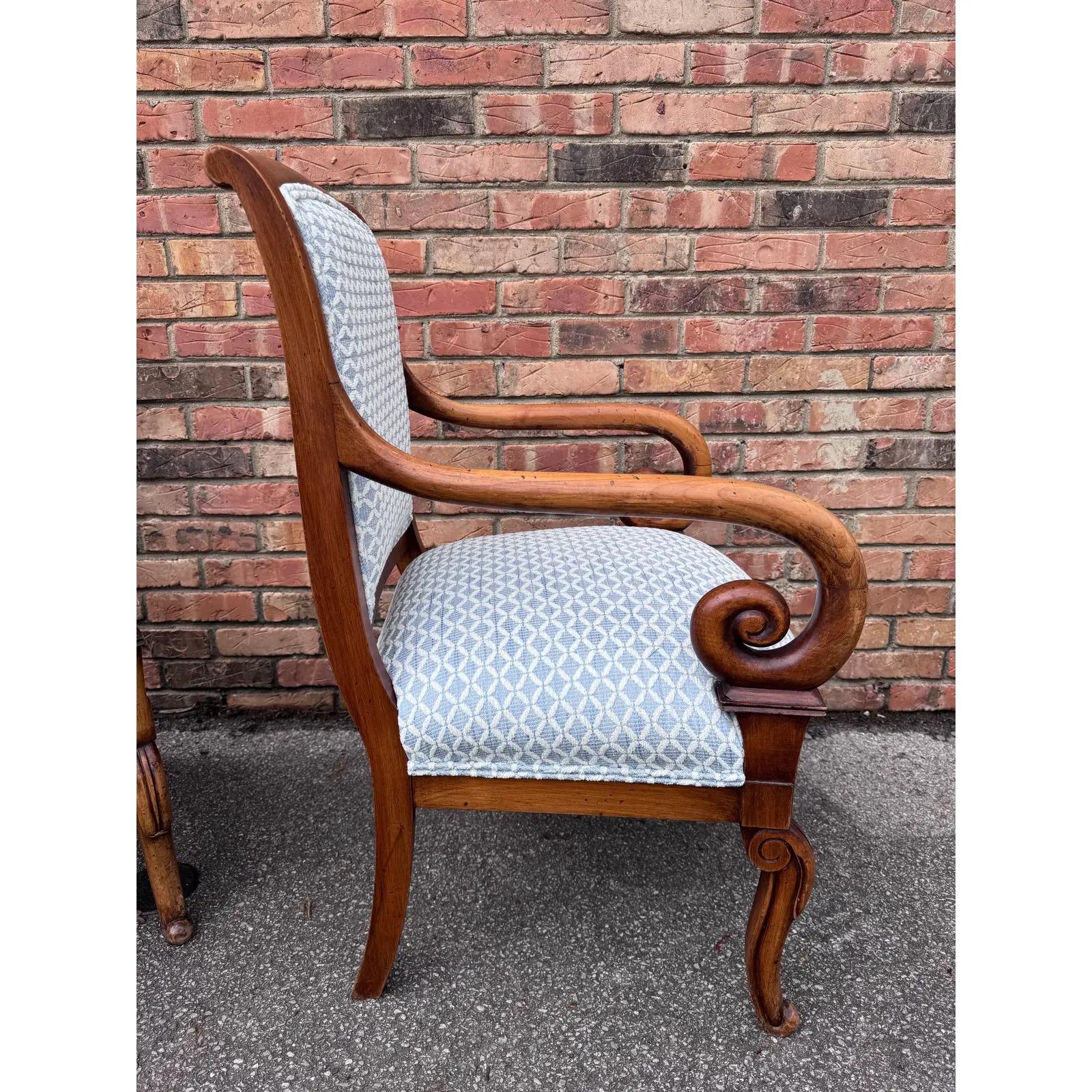 Antique French Chairs W/ New Upholstery In Good Condition In Nashville, TN