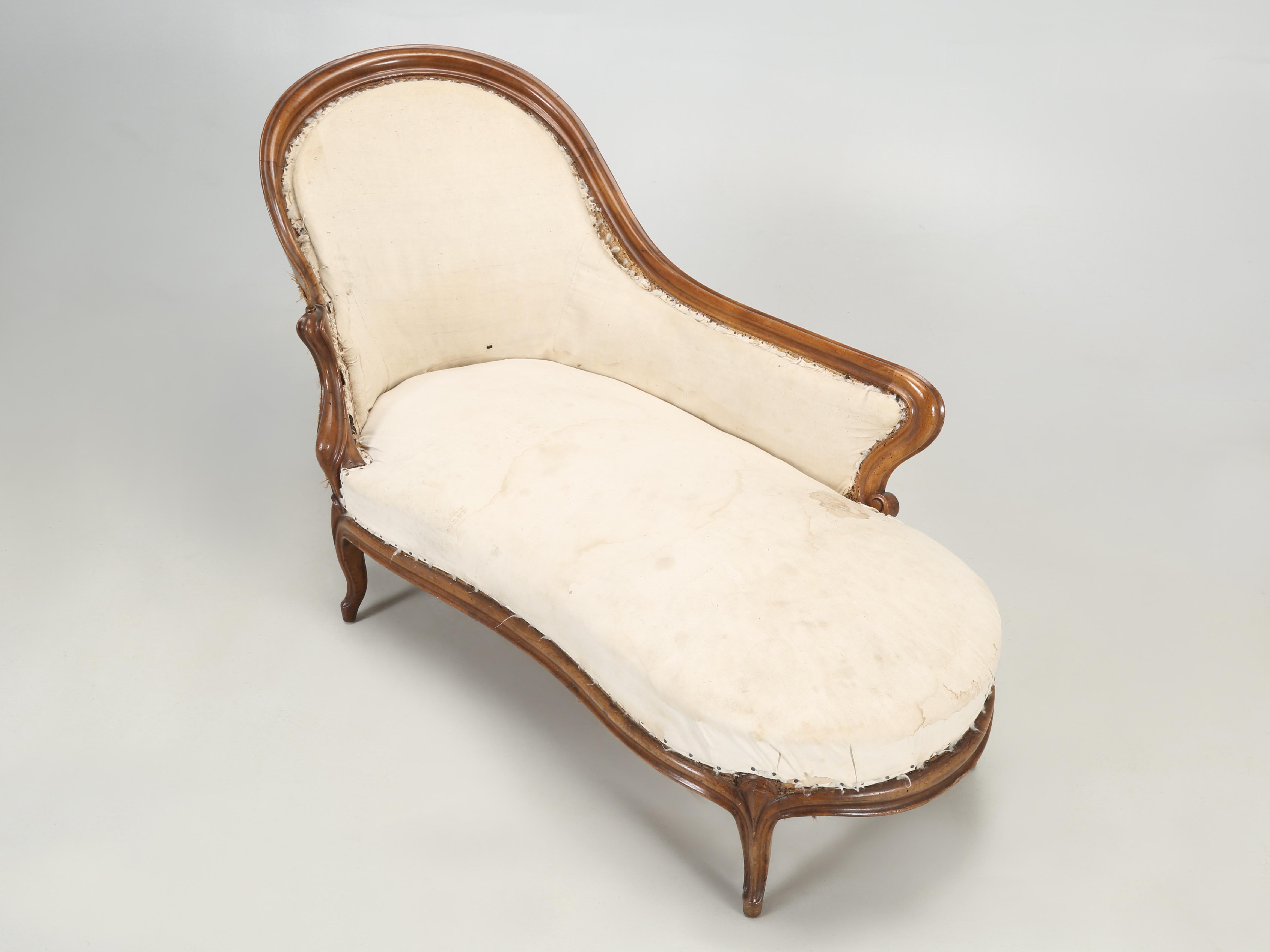Antique French Chaise Lounge in Figured Walnut in the Méridienne Style, c1860's 5