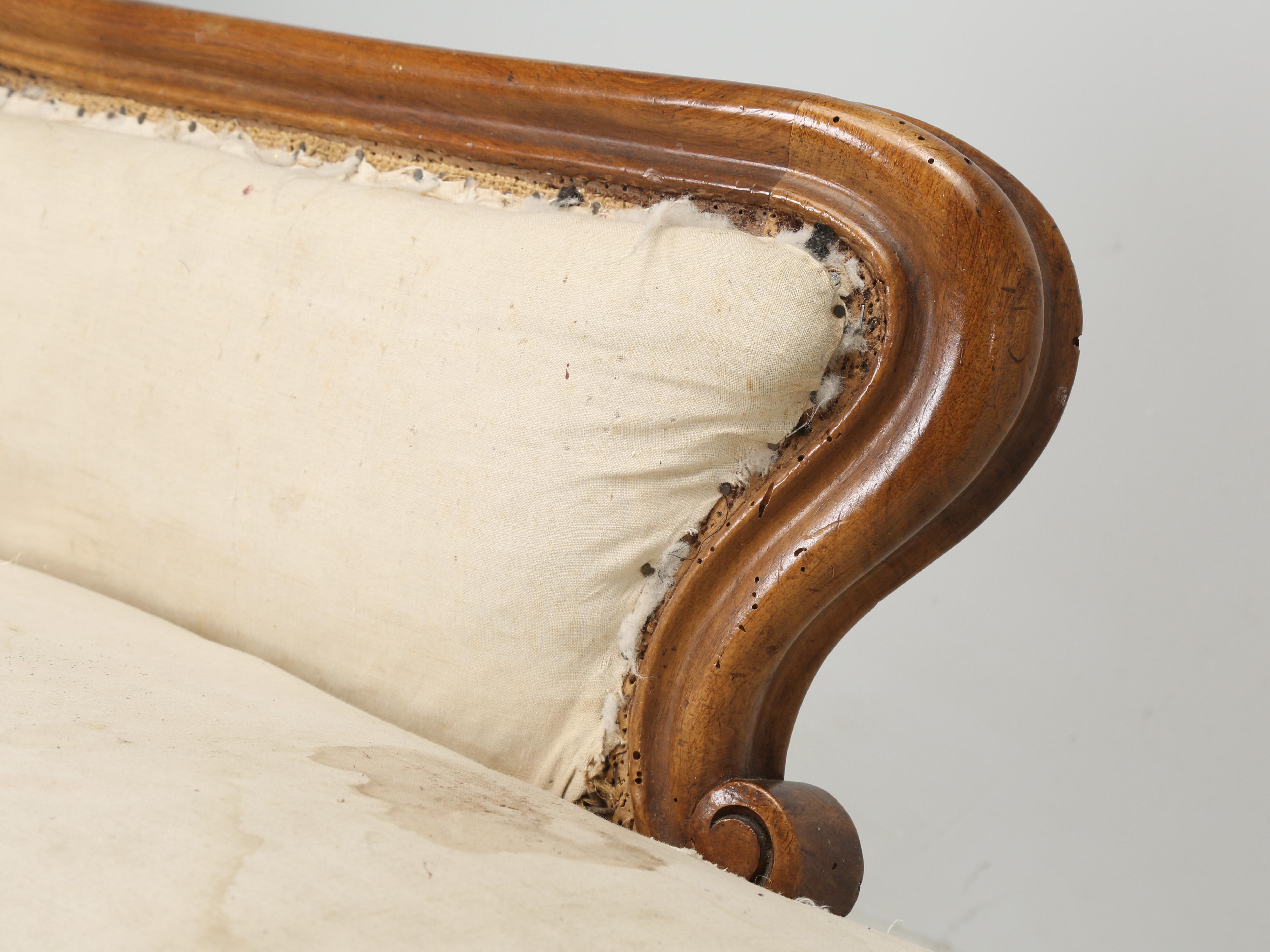 Antique French Chaise Lounge in Figured Walnut in the Méridienne Style, c1860's 1