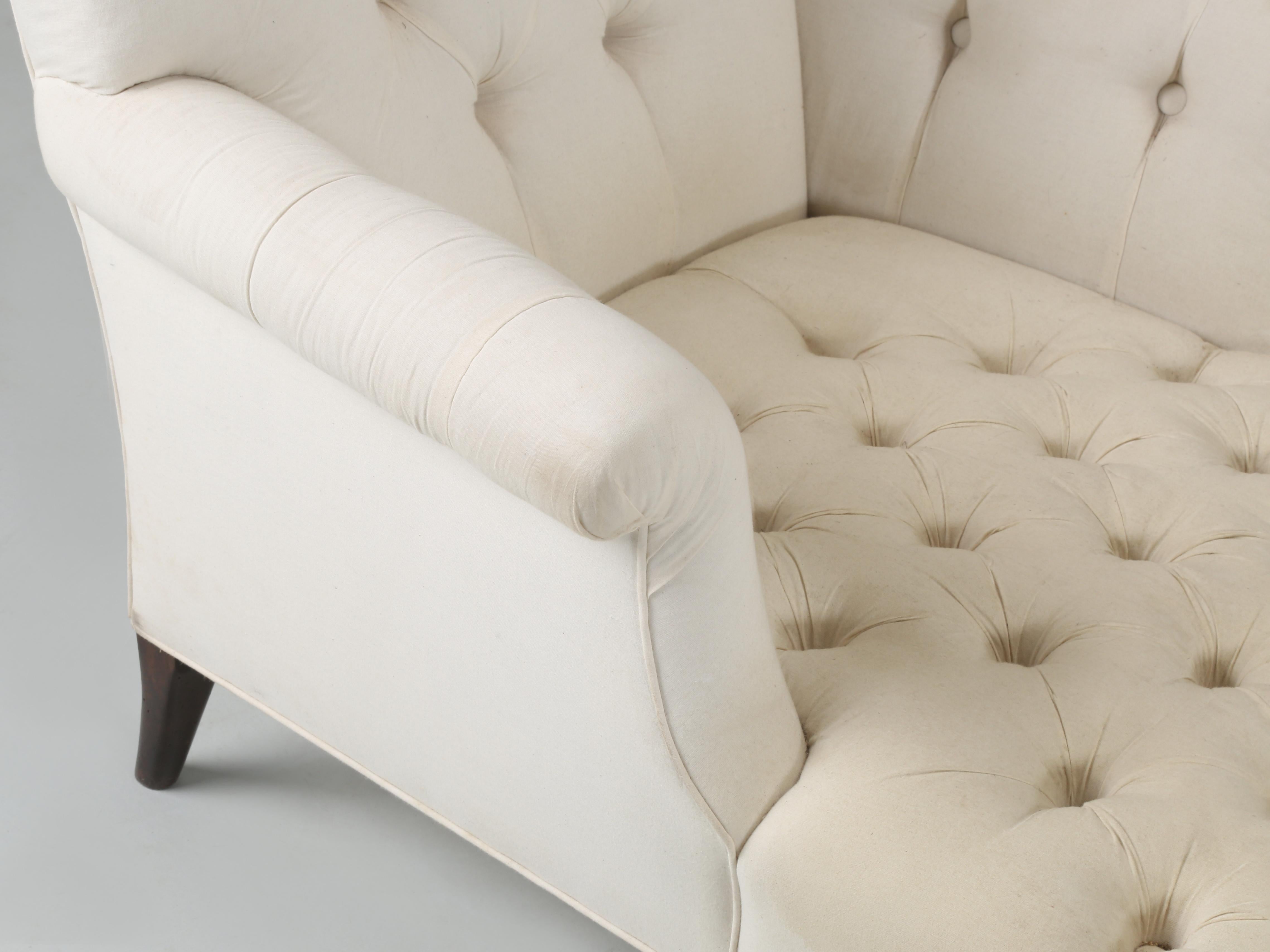 Antique French Chaise Tufted Upholstery Currently in Muslin Ready for Upholstery For Sale 4
