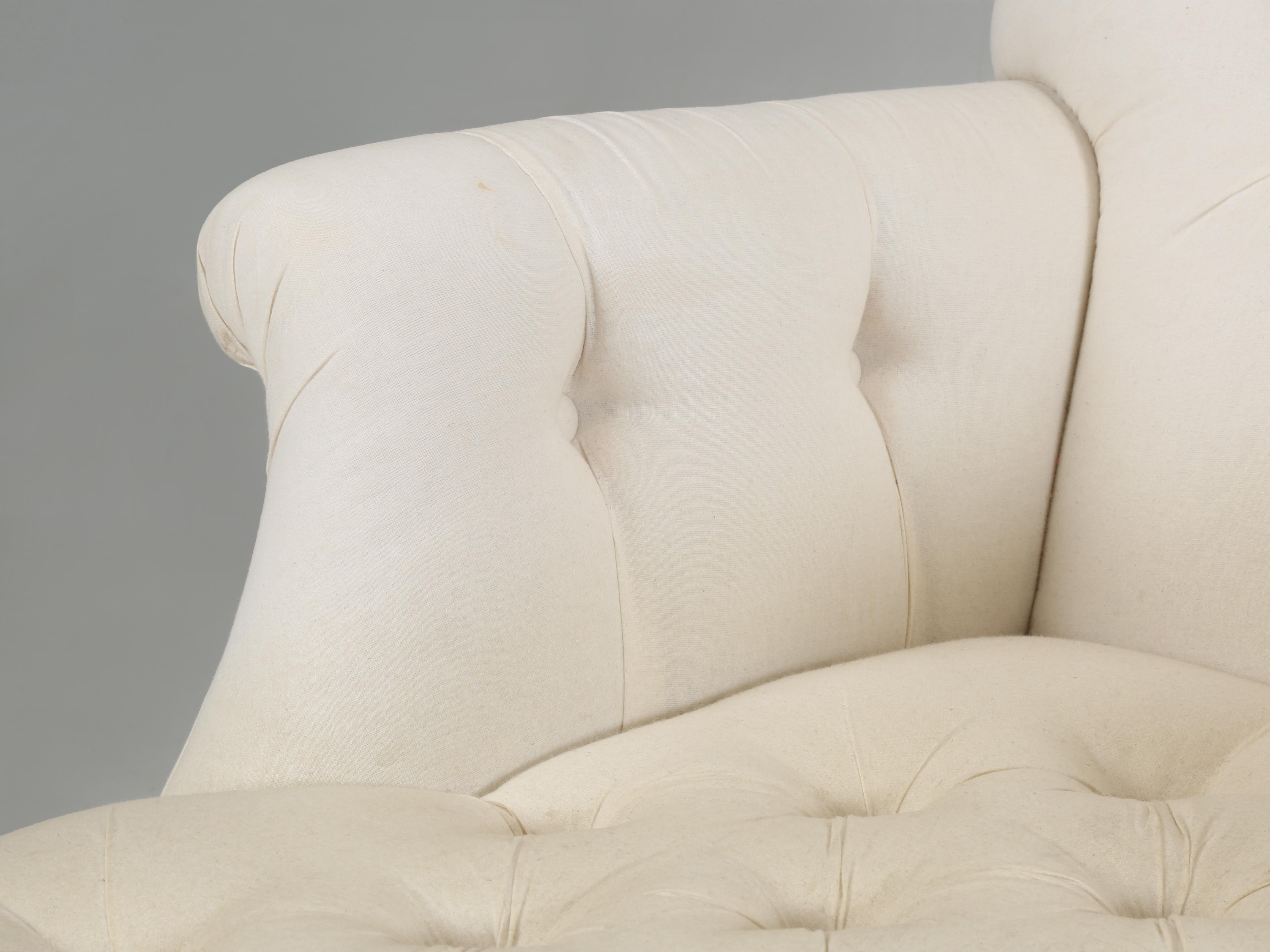 Antique French Chaise Tufted Upholstery Currently in Muslin Ready for Upholstery For Sale 6