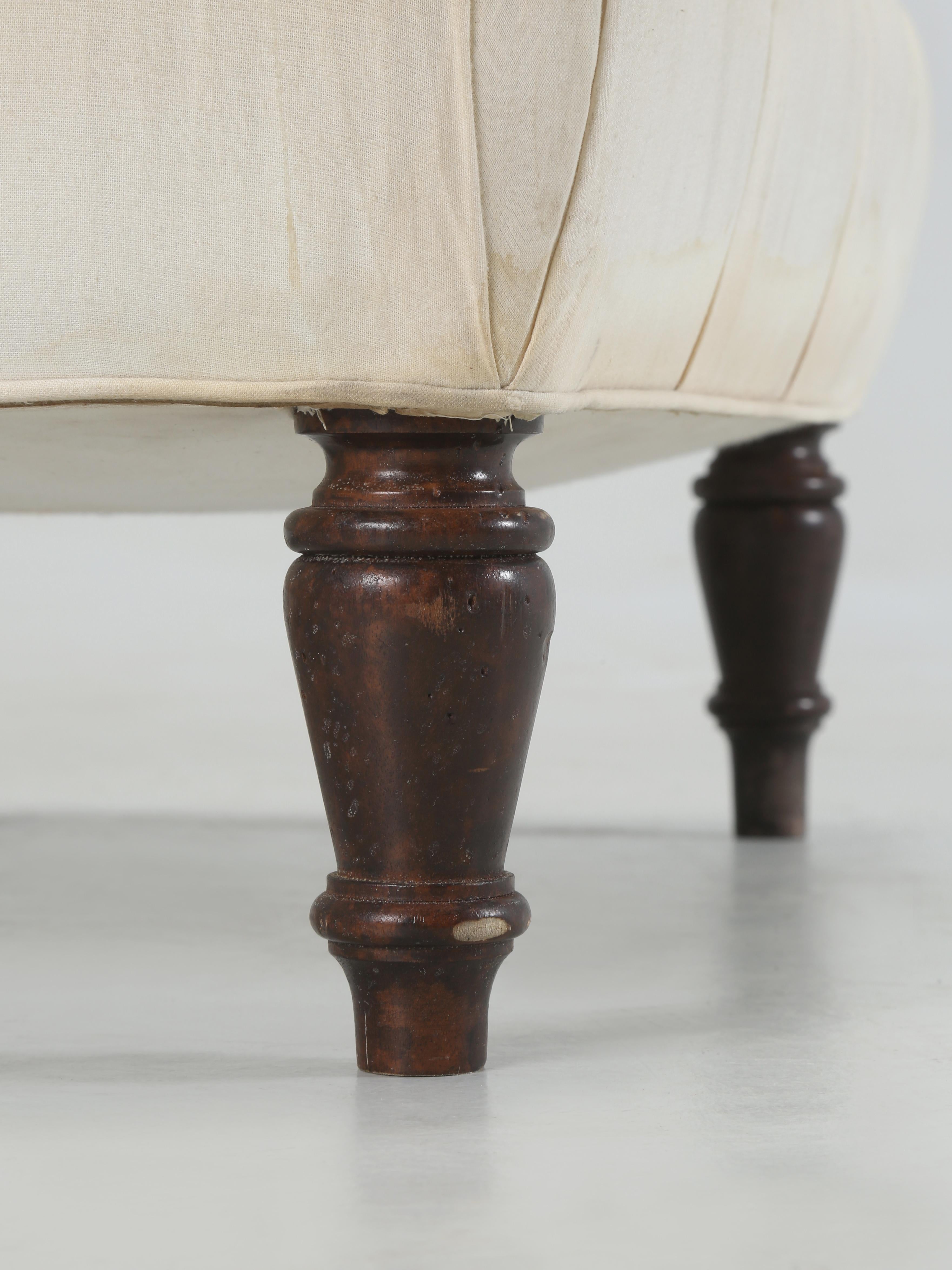 Antique French Chaise Tufted Upholstery Currently in Muslin Ready for Upholstery For Sale 8