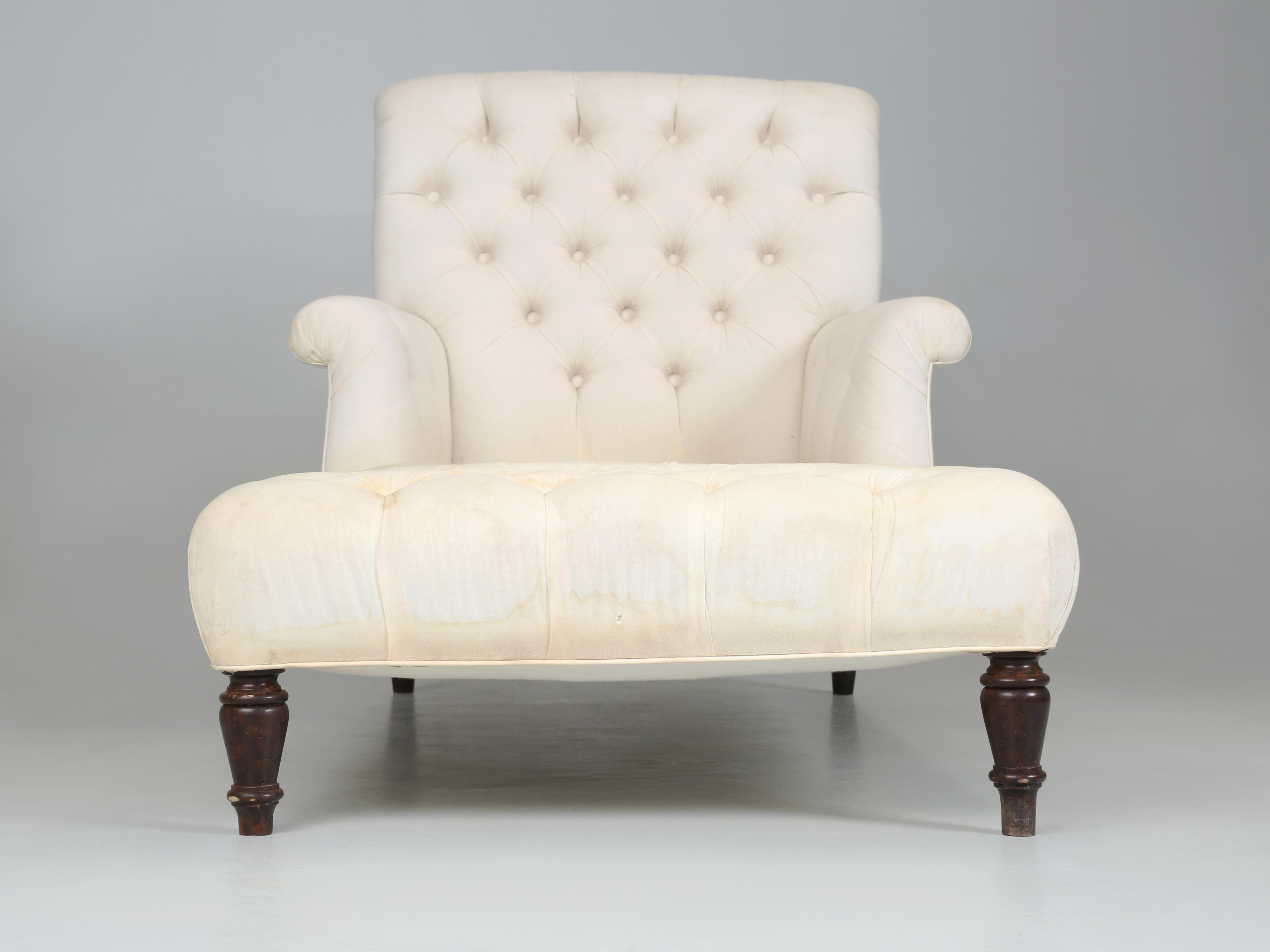 Late 19th Century Antique French Chaise Tufted Upholstery Currently in Muslin Ready for Upholstery For Sale