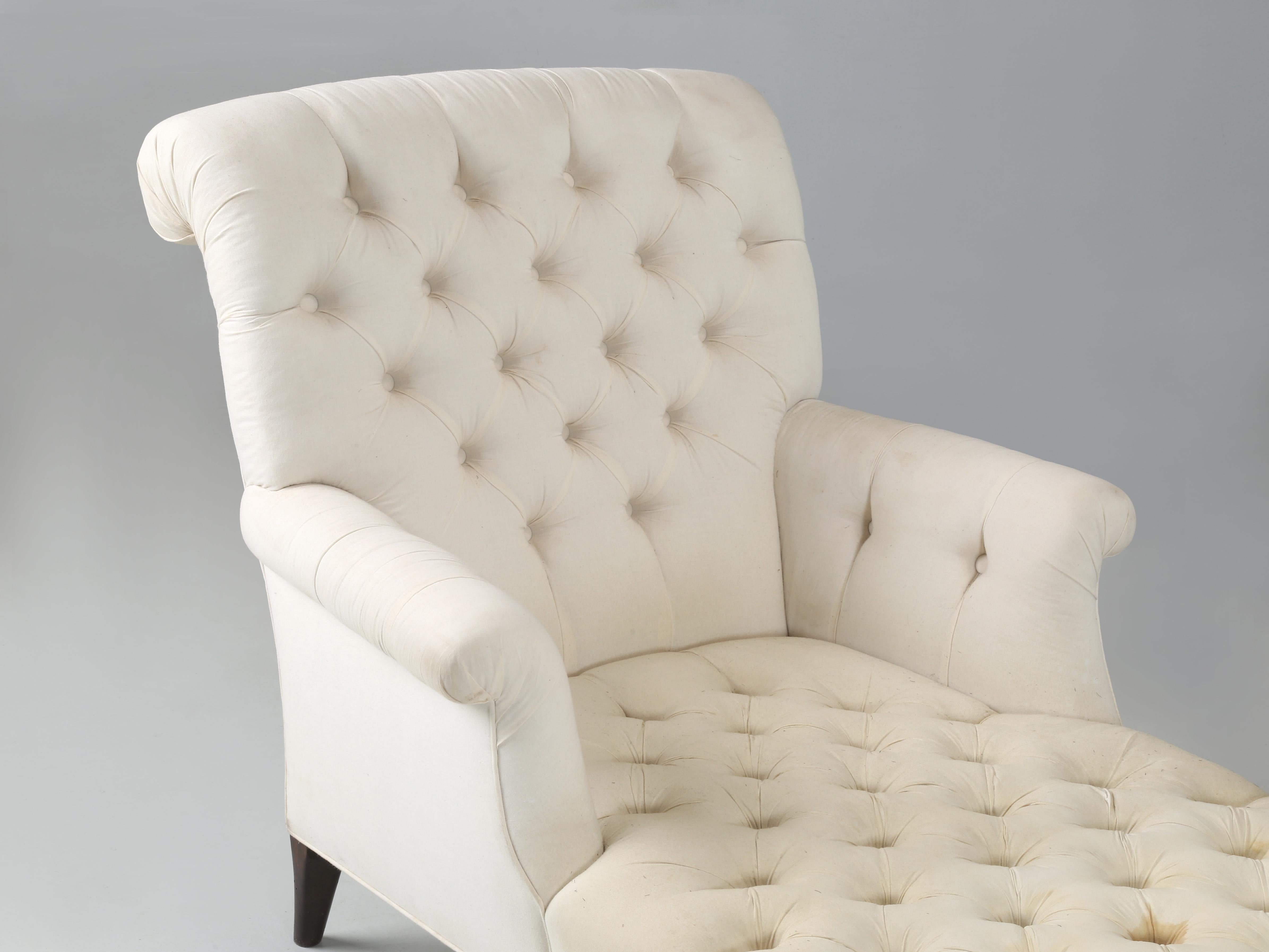 Antique French Chaise Tufted Upholstery Currently in Muslin Ready for Upholstery For Sale 2