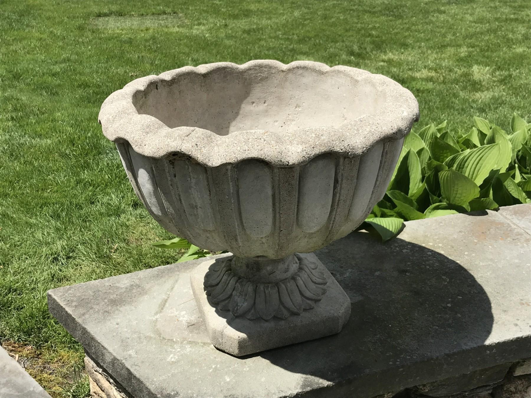 Antique French Chambord Patinated Cast Stone Lotus Garden Planter Jardinière In Good Condition In Brooklyn, NY