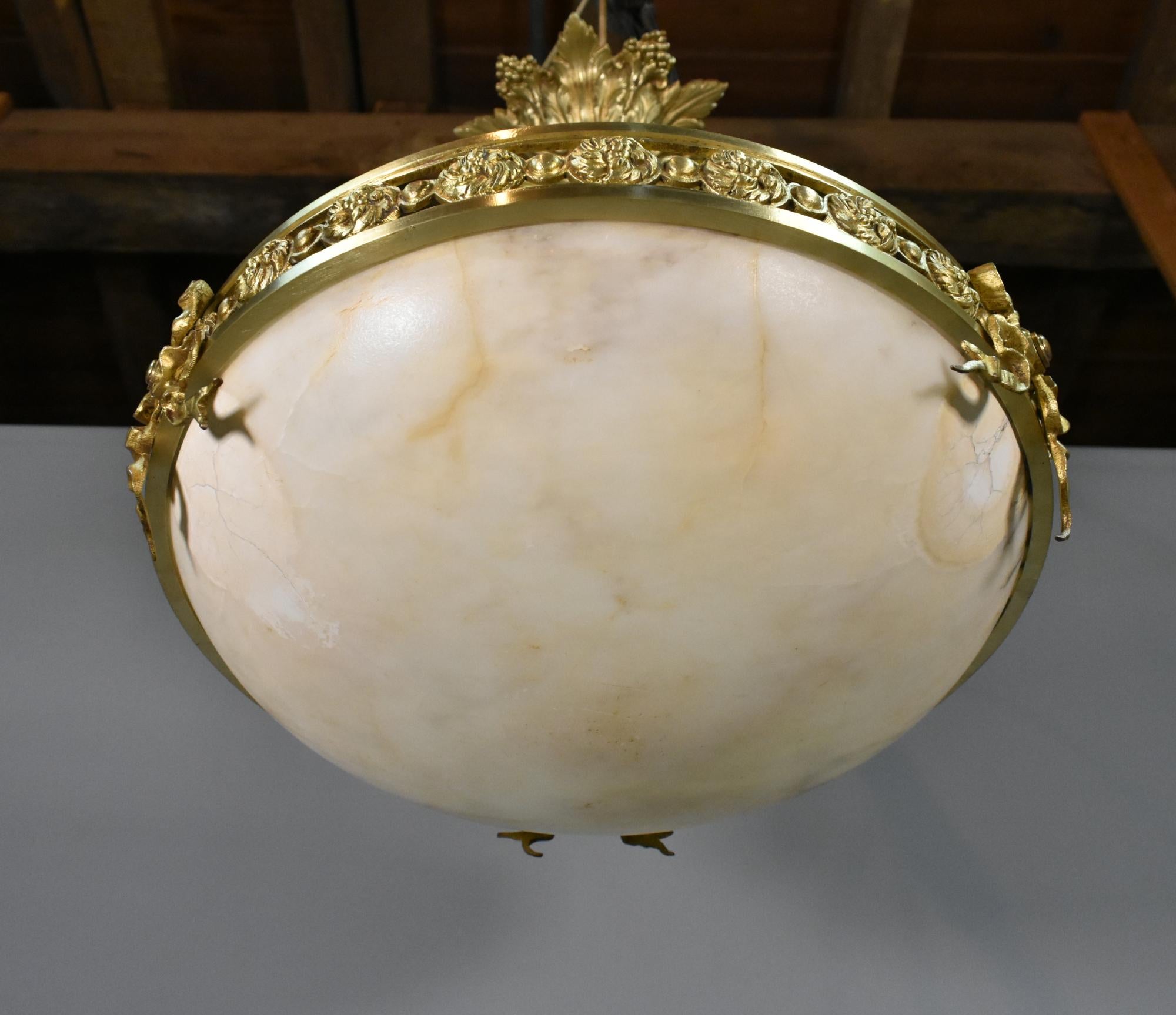 Antique French Chandelier in Bronze & Alabaster Napoleon III Second Empire For Sale 8