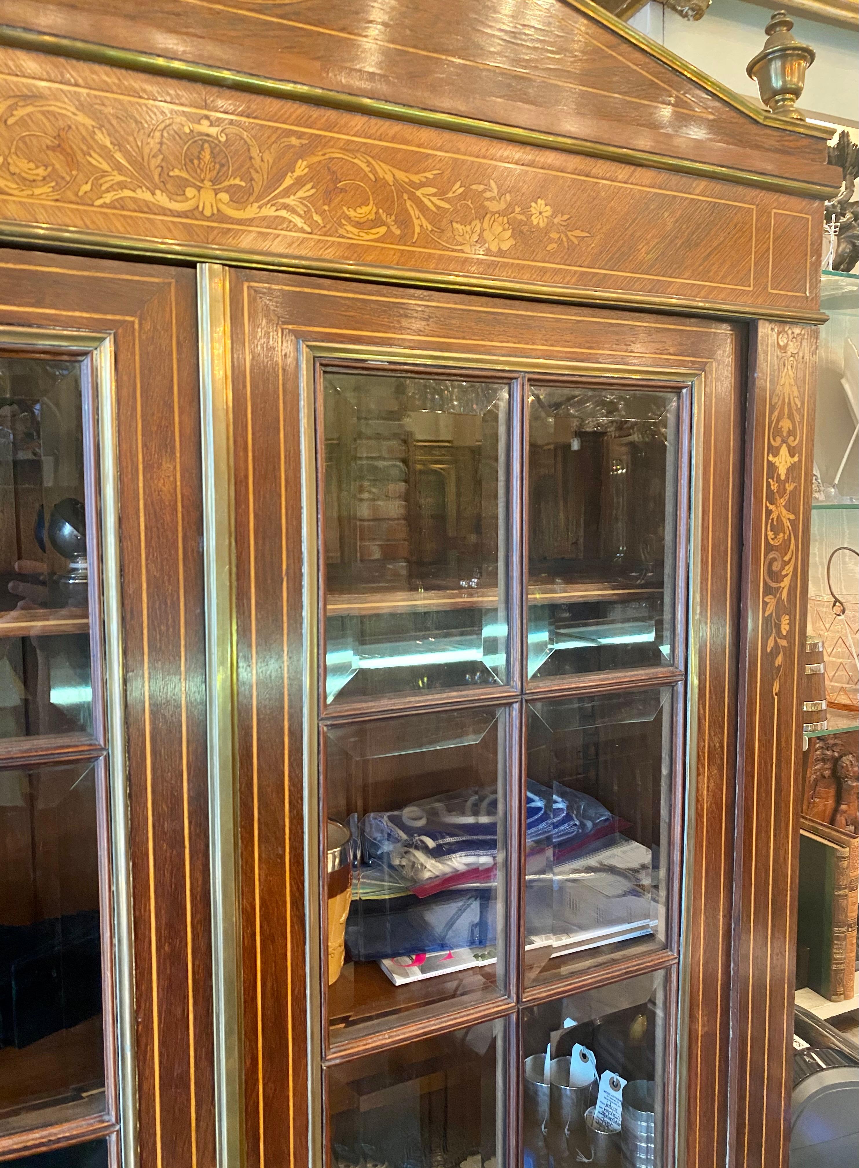 Antique French Charles X Rosewood and Satinwood Vitrine Bookcase, circa 1860s For Sale 1
