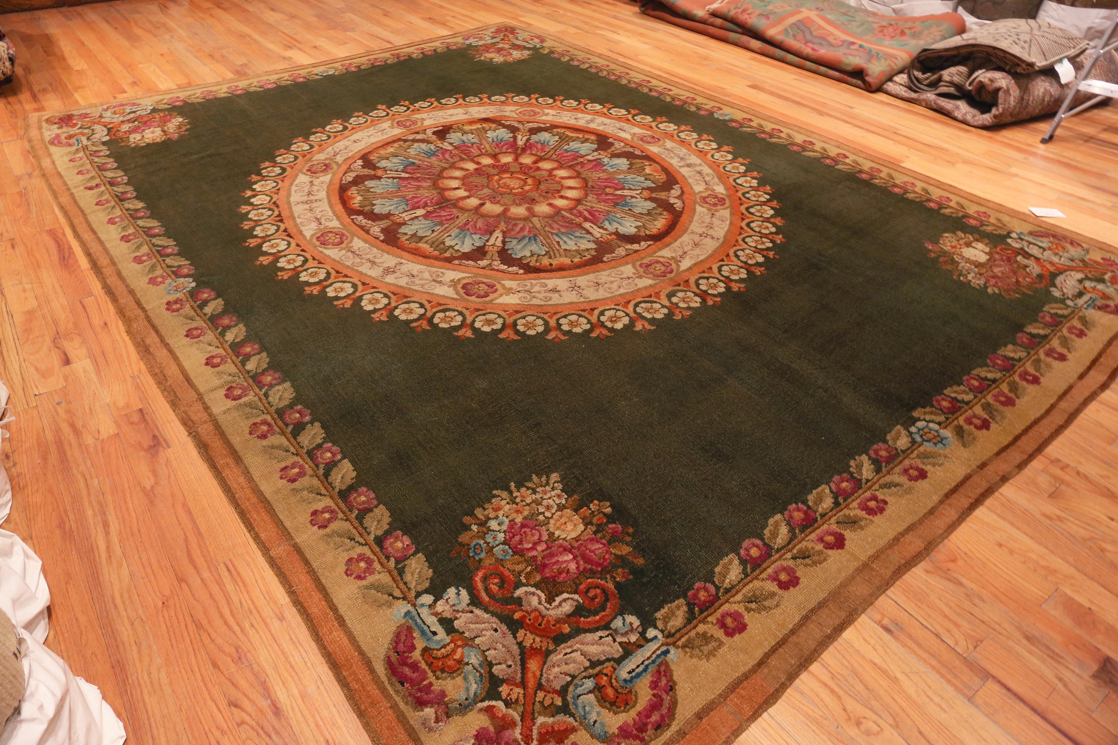Antique French Charles X Savonnerie Rug. 10 ft 5 in x 14 ft 1 in For Sale 4