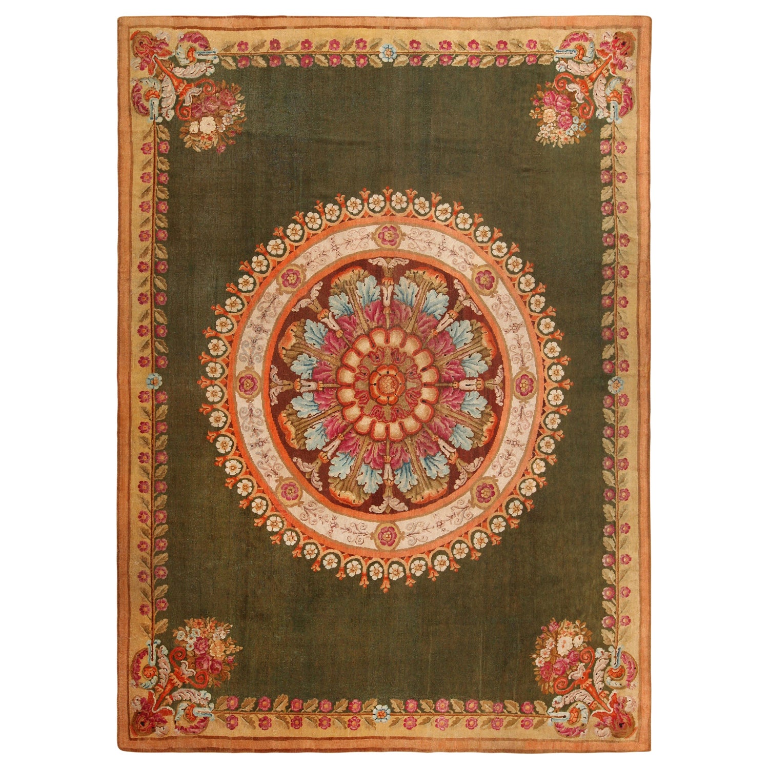 Tappeto Antique French Charles X Savonnerie. 10 ft 5 in x 14 ft 1 in