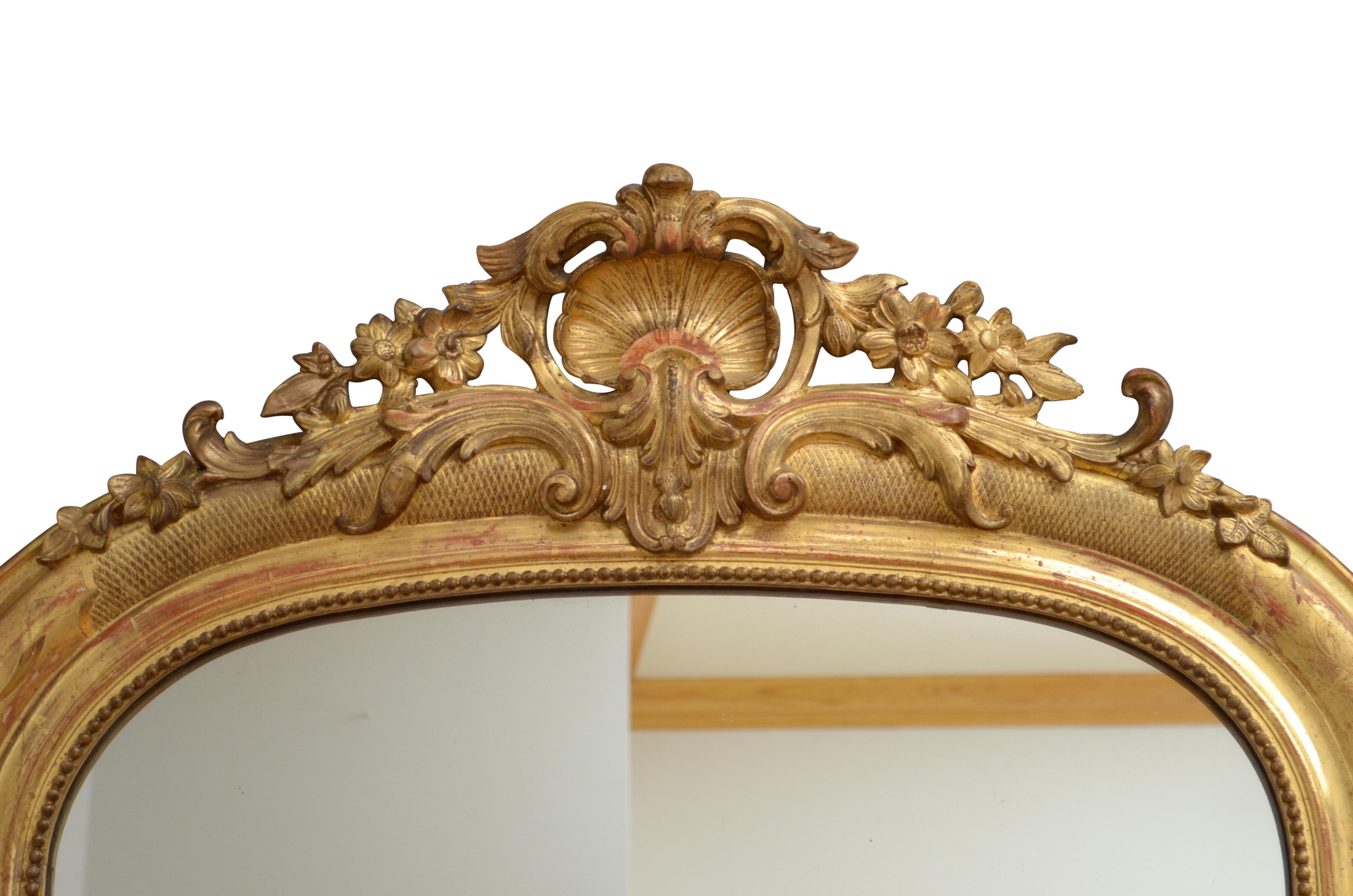Antique Chateau French Espejo de pared de madera dorada Espejo de muelle c1870 Gesso en venta