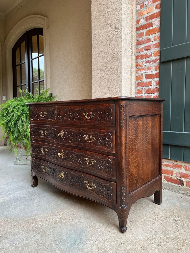 Antique French Country Chairs - 1,236 For Sale on 1stDibs