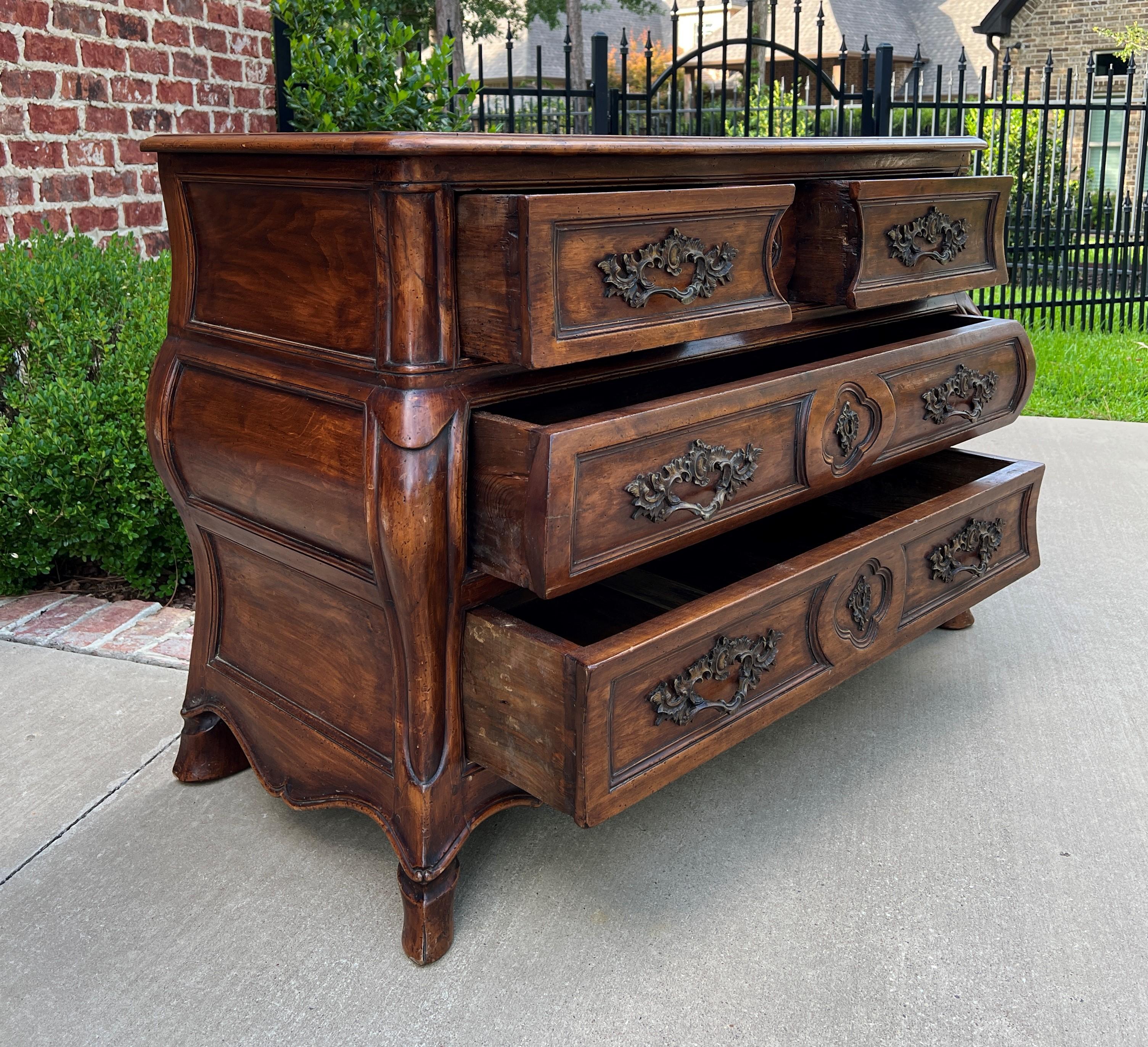 Antique French Chest of Drawers Commode Bombe Carved Walnut Louis XV 19th C For Sale 9