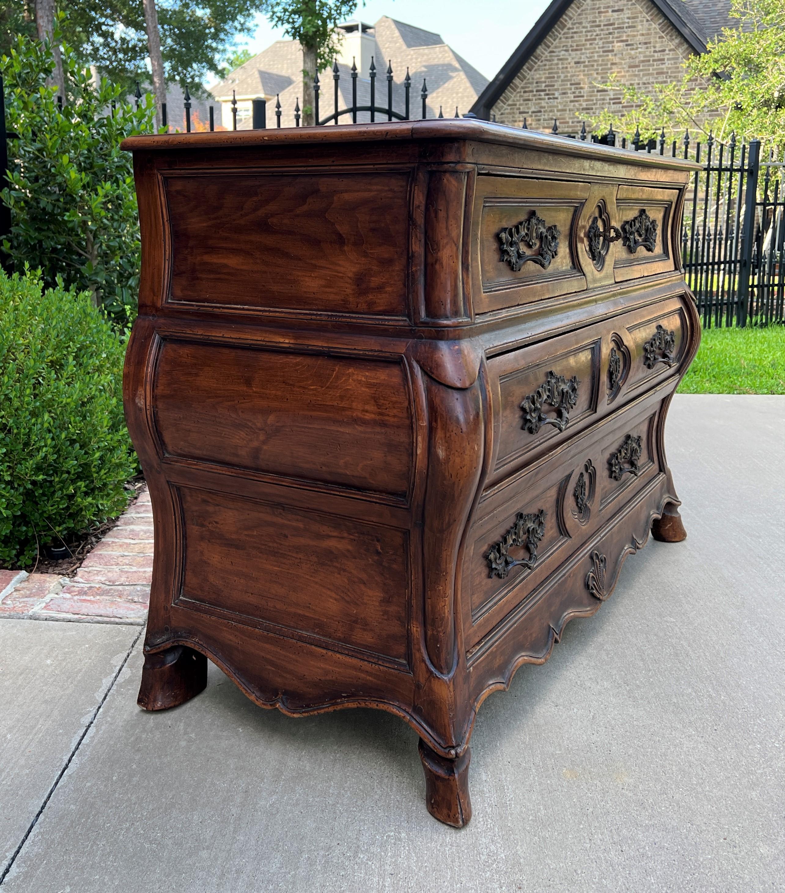 19th Century Antique French Chest of Drawers Commode Bombe Carved Walnut Louis XV 19th C For Sale