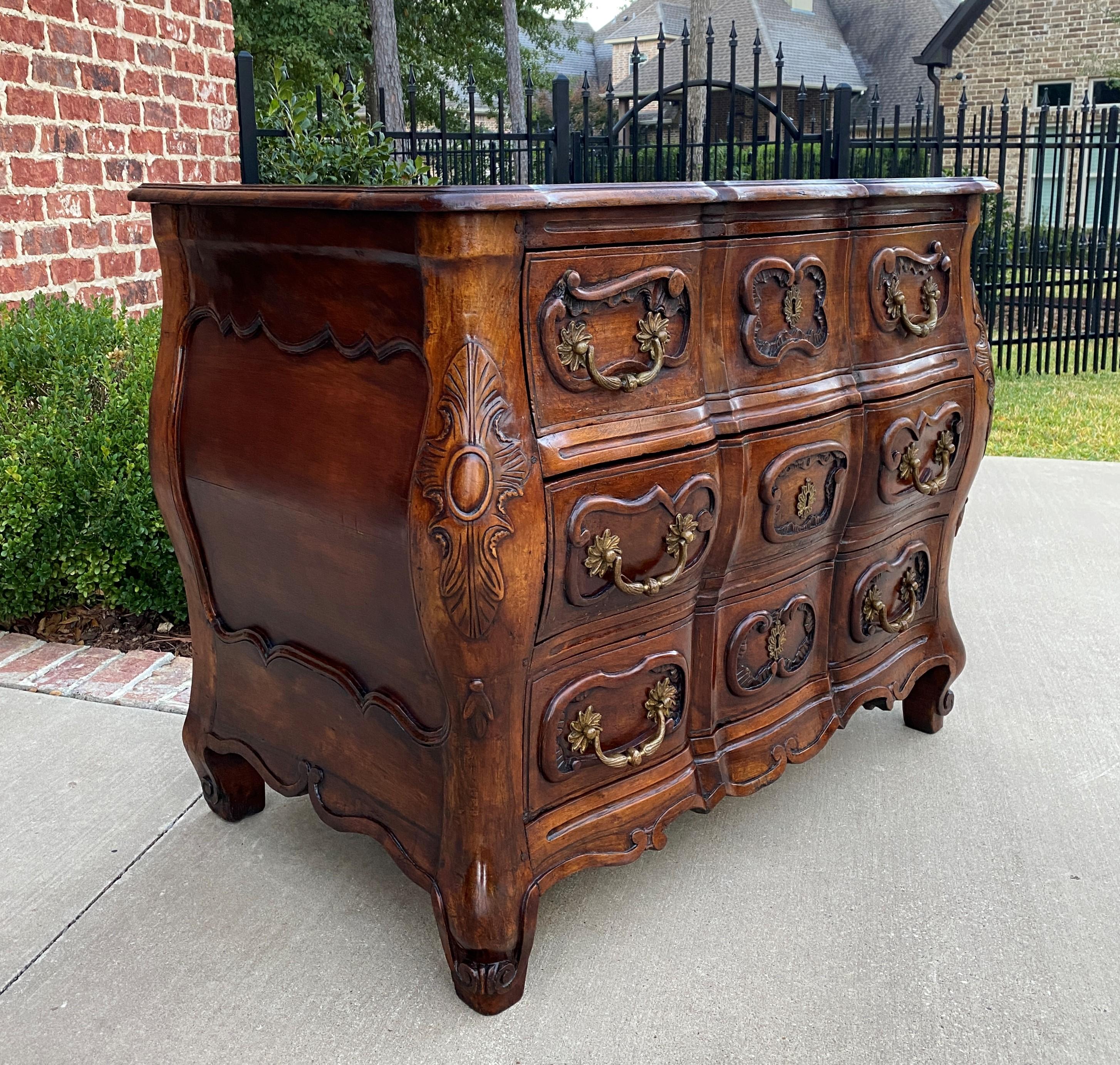 Antique French Chest of Drawers Commode Bombe Louis XV Cabinet Walnut 18th C 3