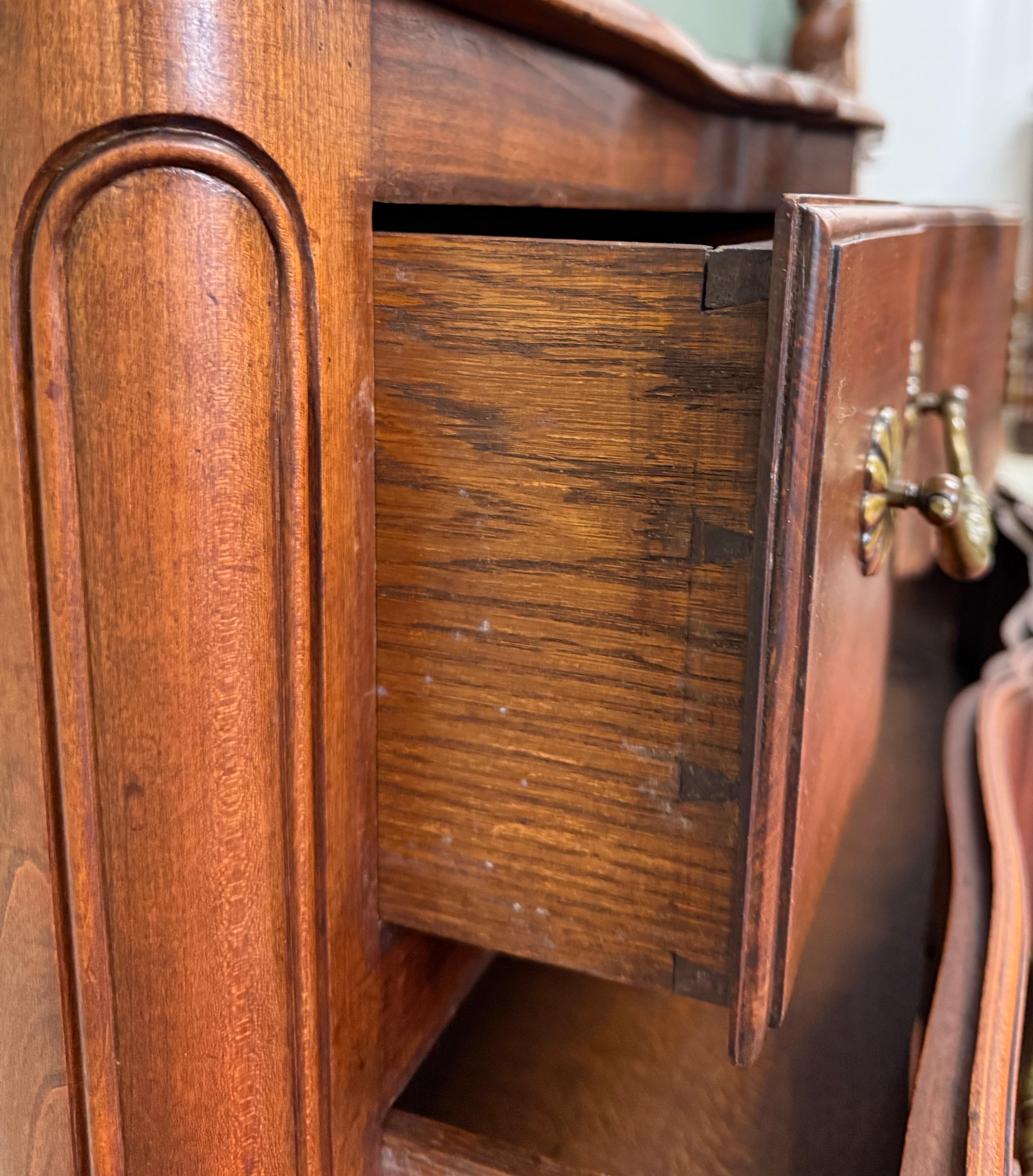 Antique French Chest of Drawers Commode Serpentine Carved Oak Louis XV c.1930s For Sale 11