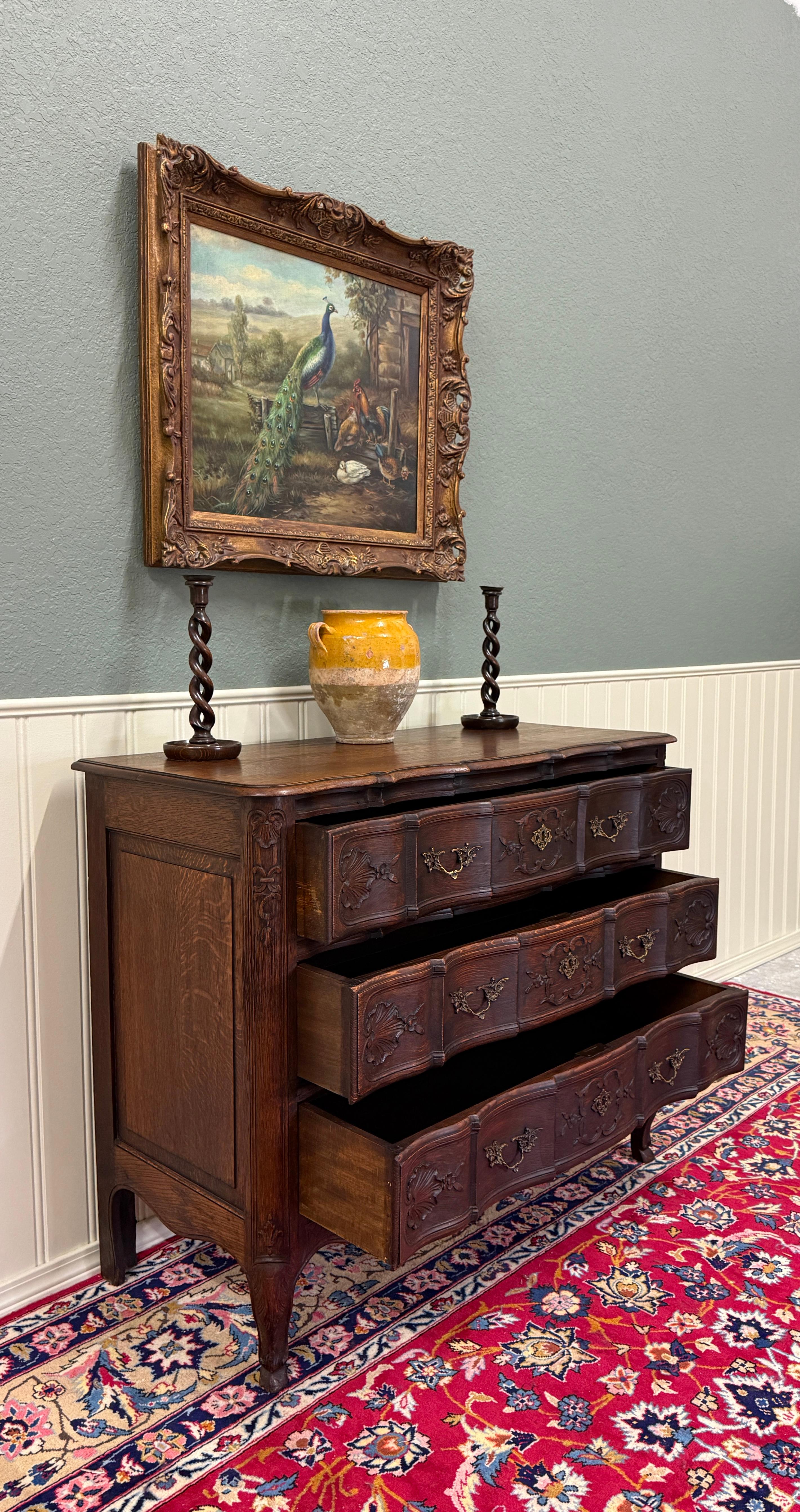 Antique French Cassettiera Commode Serpentine intagliata Oak Louis XV in vendita 2
