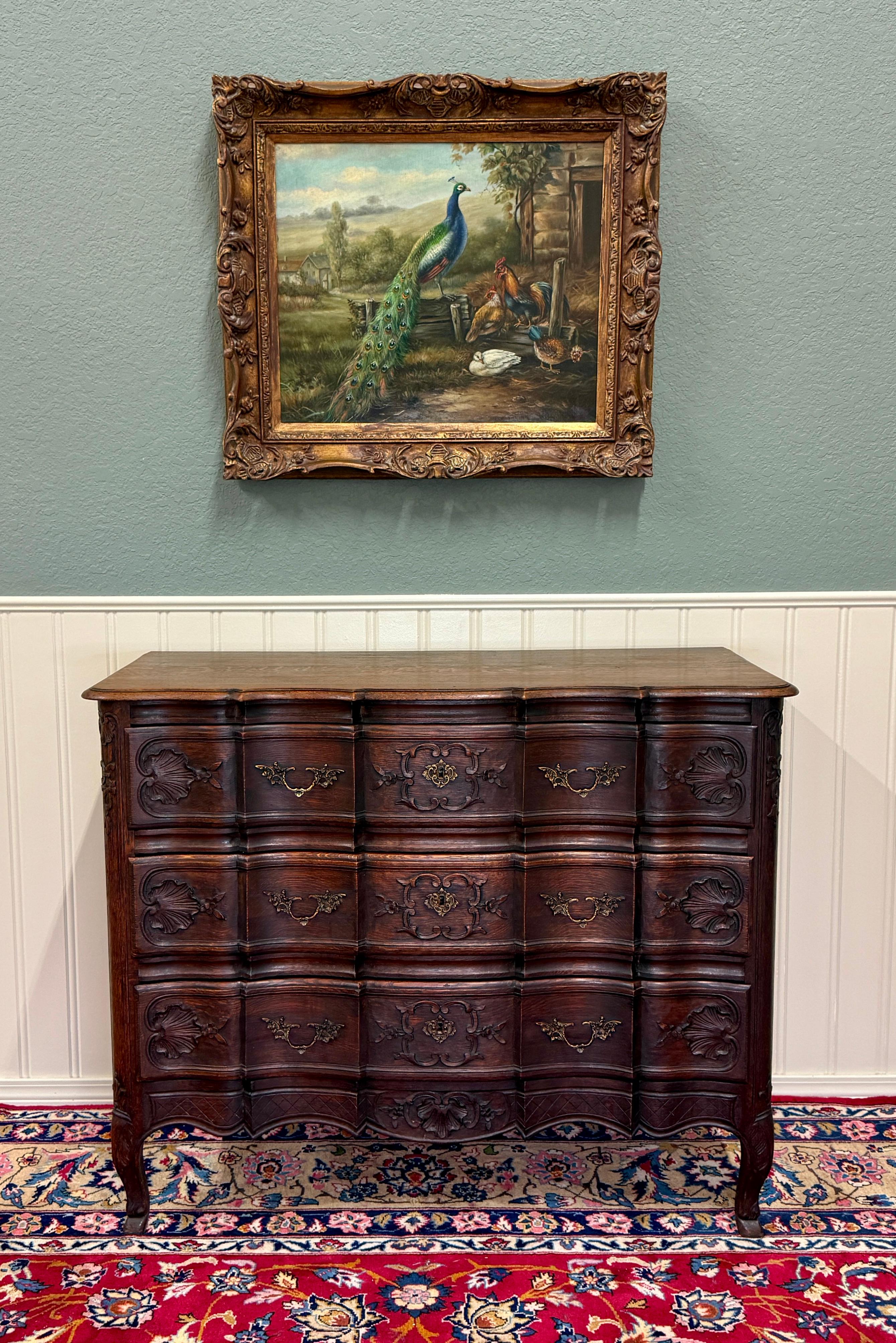 Antique French Cassettiera Commode Serpentine intagliata Oak Louis XV in vendita 8