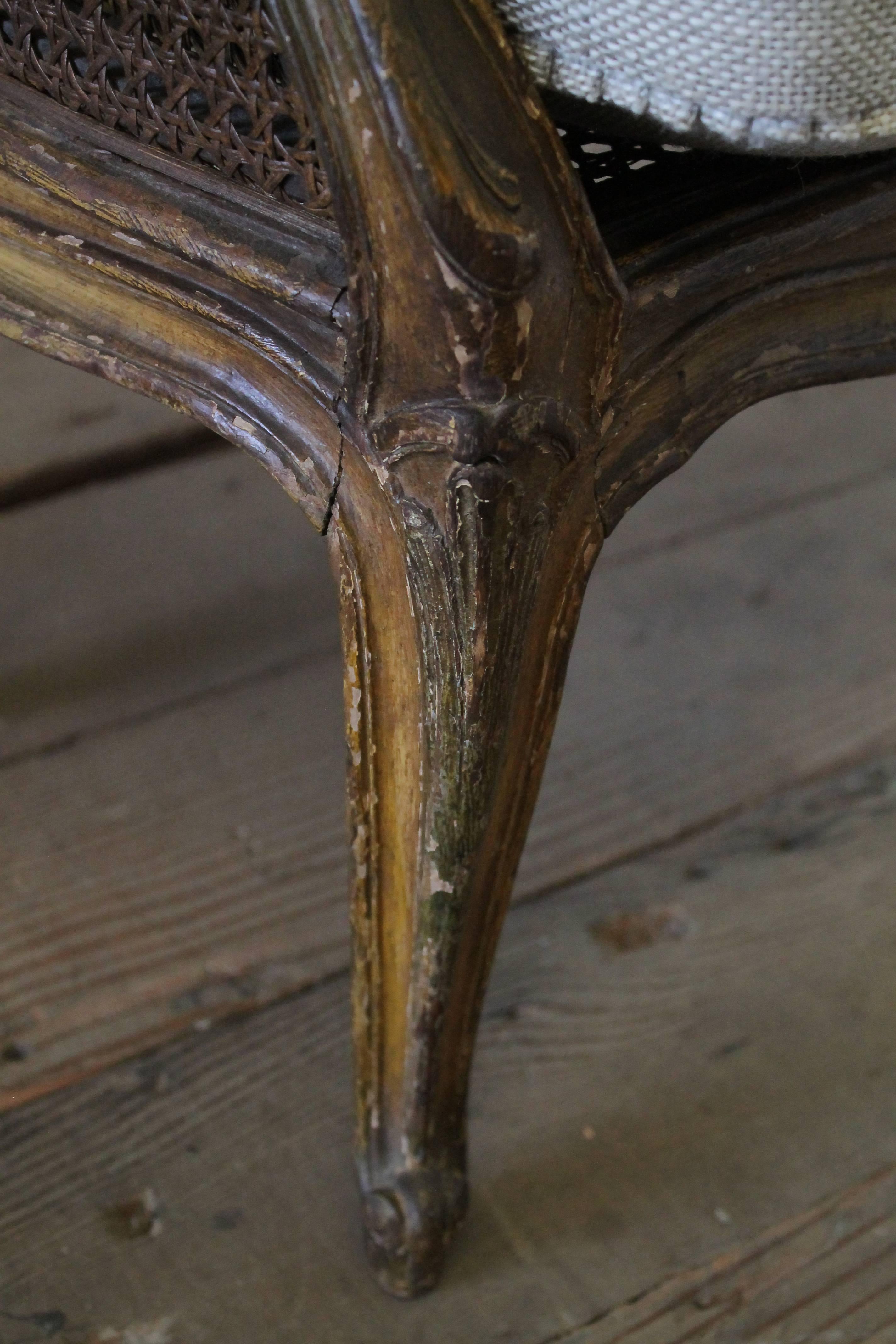Ancienne chaise à oreilles française pour enfants à dossier canné 5