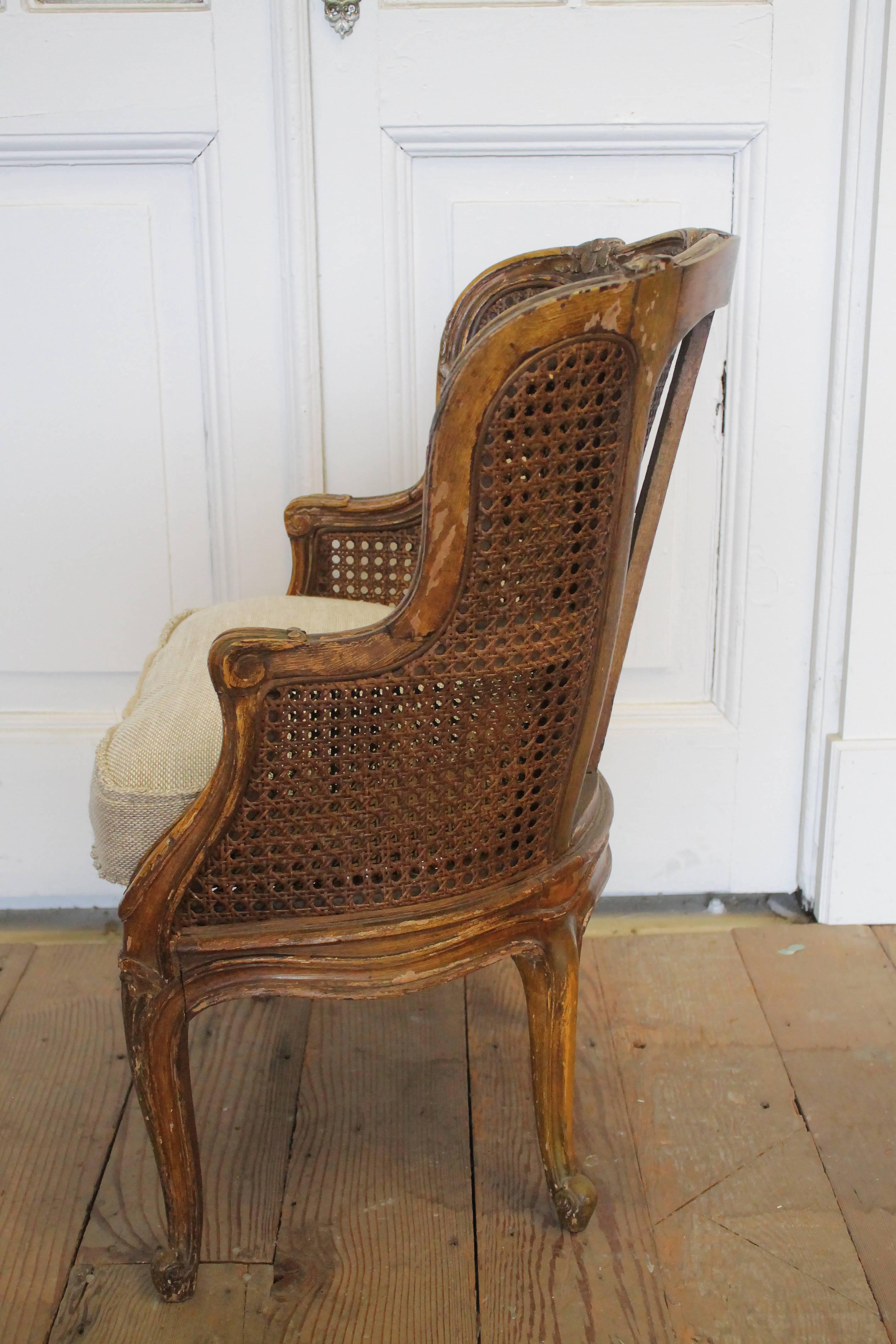 Ancienne chaise à oreilles française pour enfants à dossier canné Bon état à Old Town Orange, CA