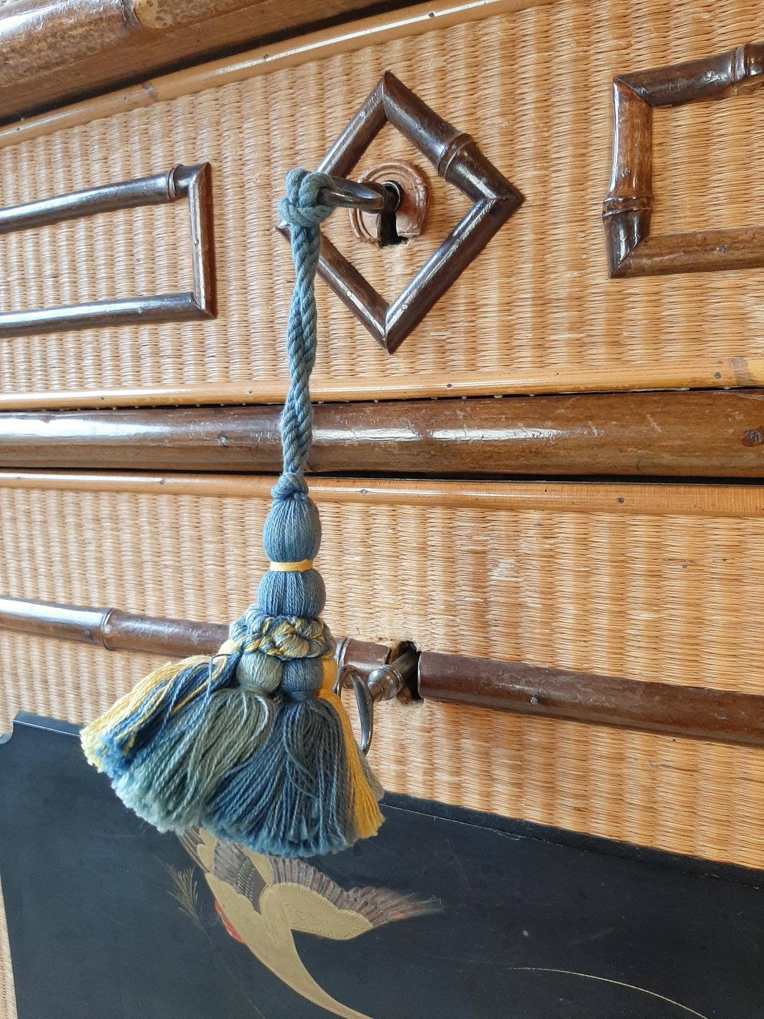 Antiker französischer Chinoiserie Sekretär à abbantant (20. Jahrhundert) im Angebot