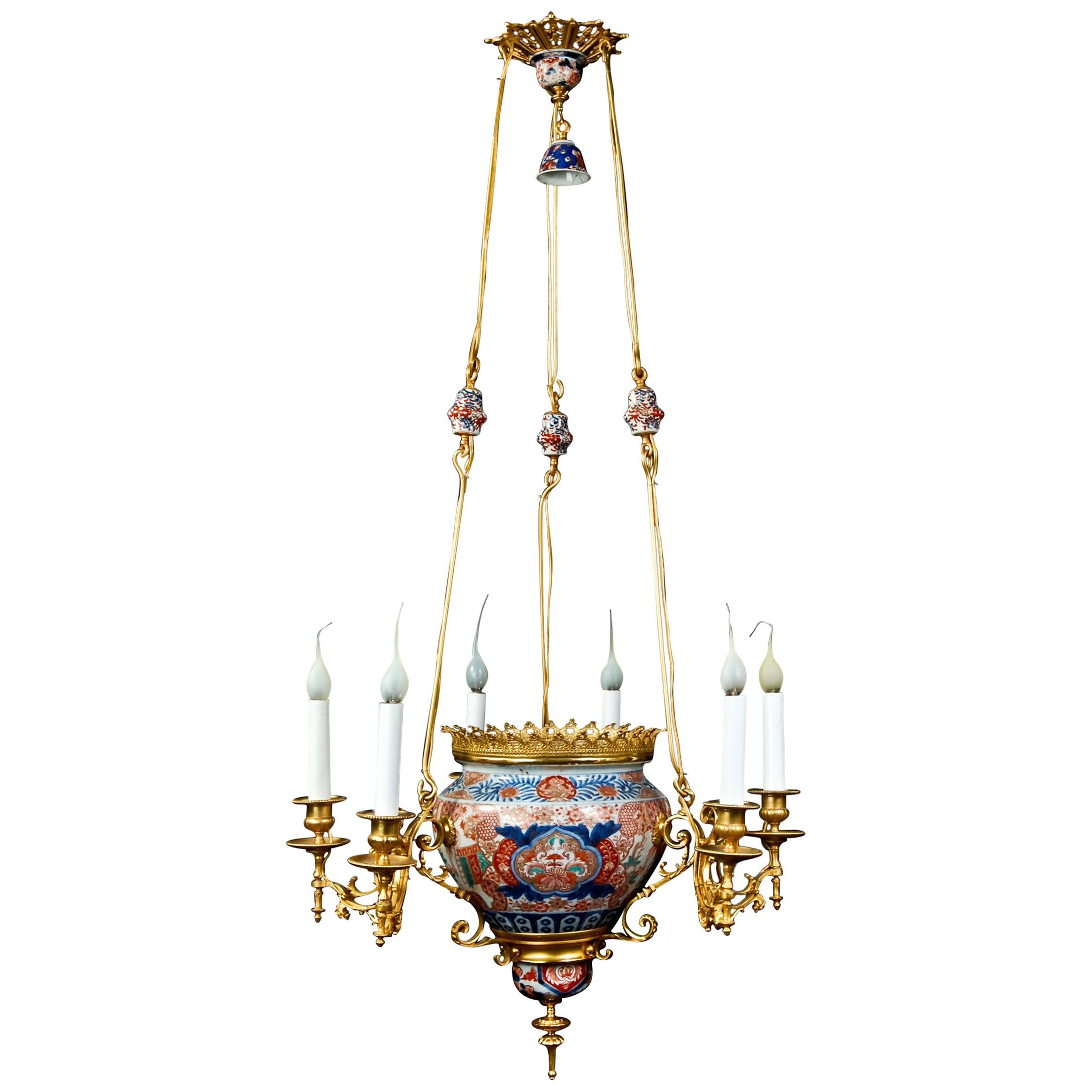 Antique French Chinoiserie Style Gilt Bronze and Chinese Porcelain Chandelier For Sale