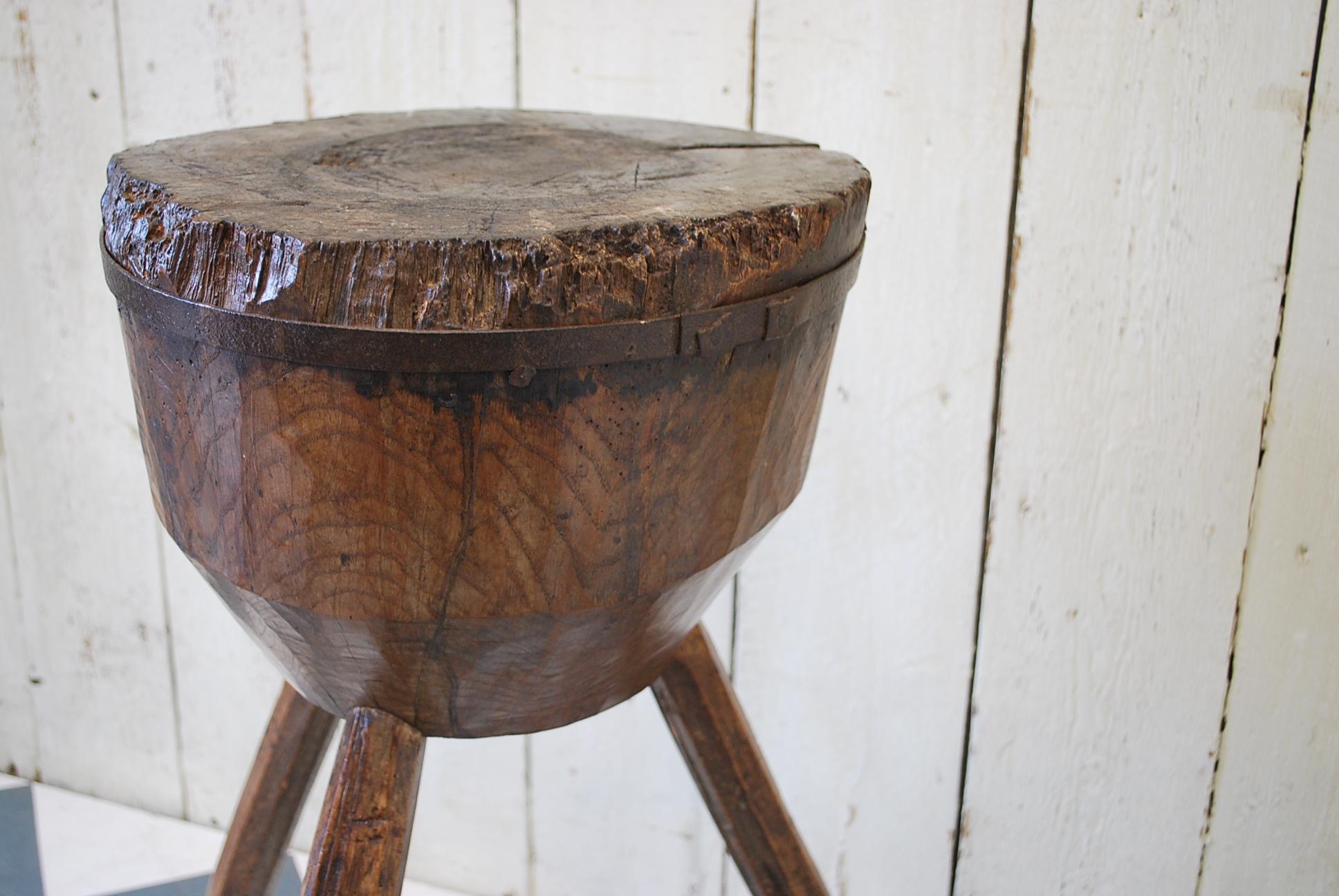 Antique French Chopping Block or Tripod Table In Good Condition For Sale In Winchcombe, Gloucesteshire