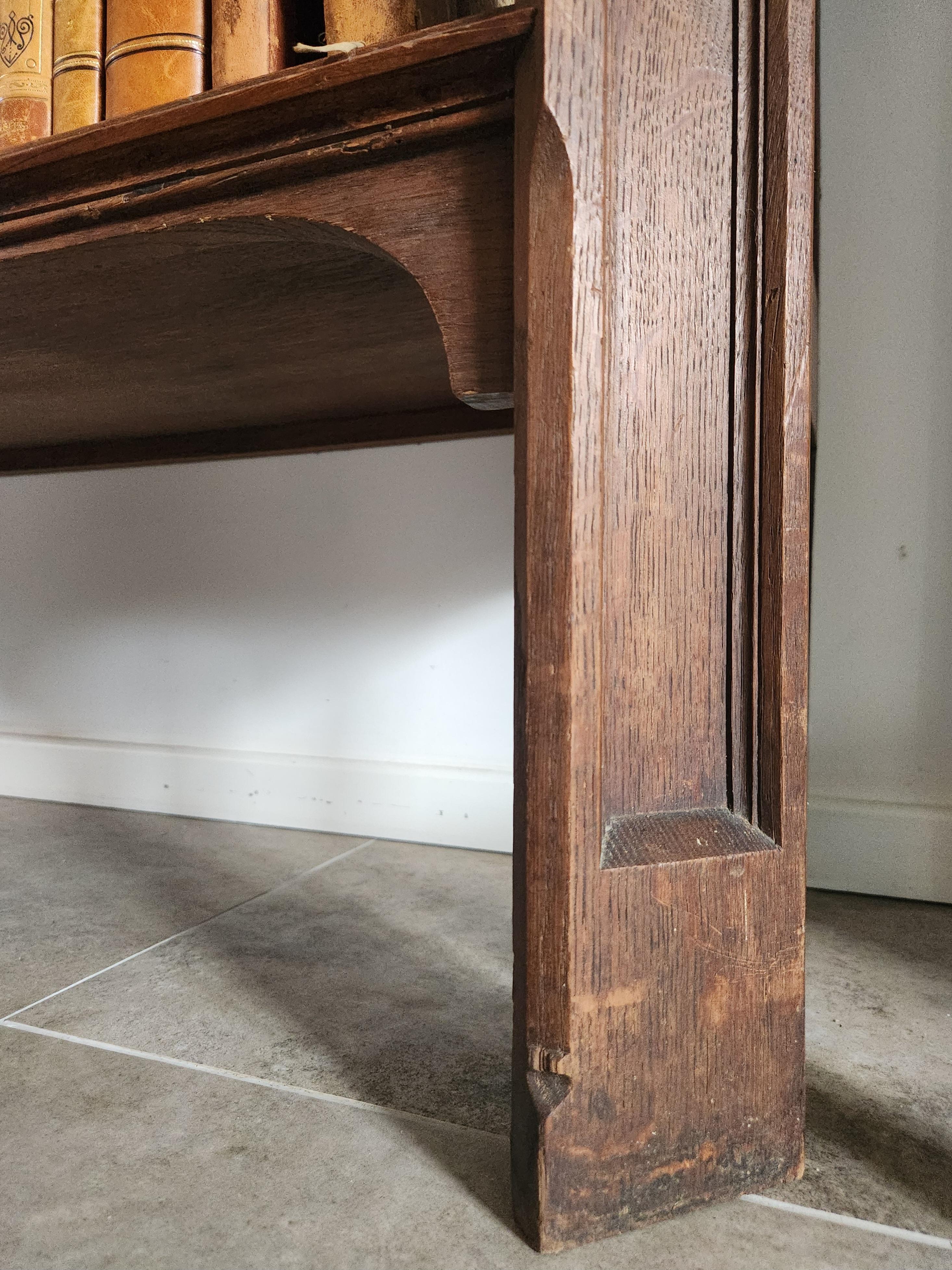 Antique console d'église française sculptée à la main, 19e siècle en vente 5