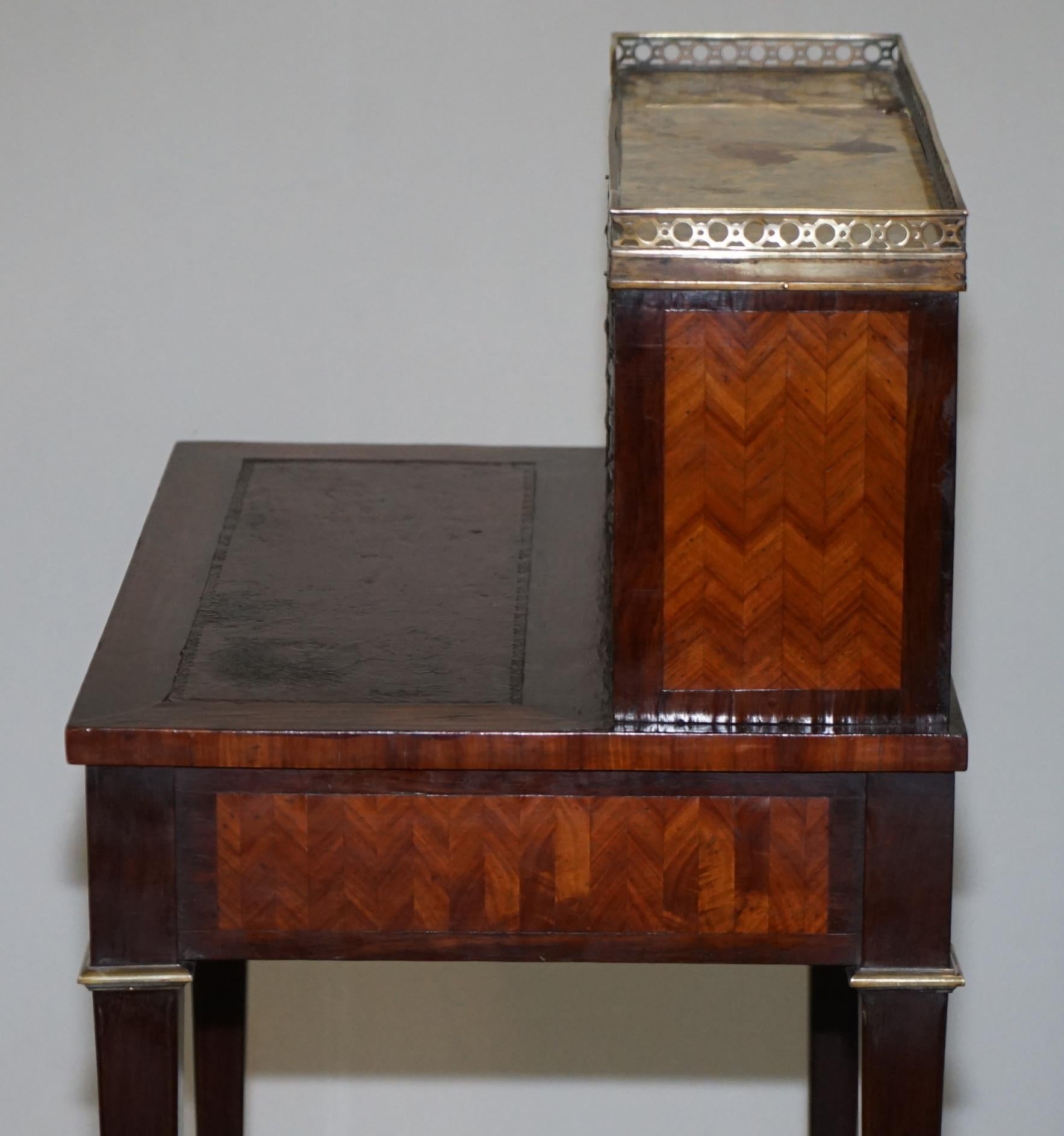 Antiquité française circa 1870 Bonheur Du Jour Hardwood Marble Desk Bureau Faux Books en vente 9