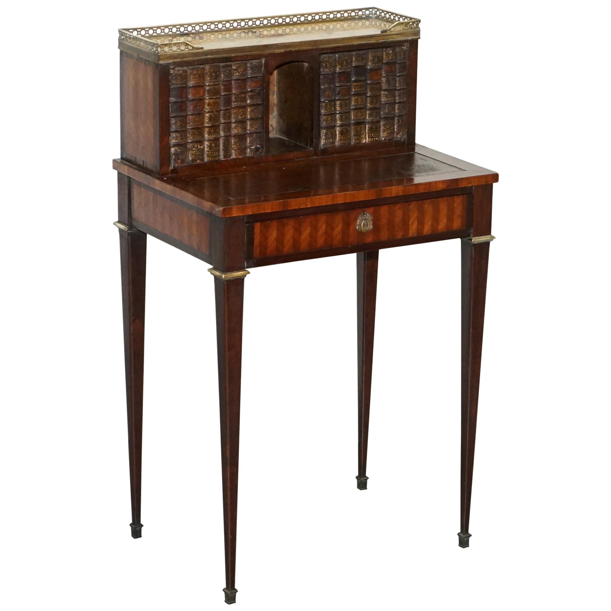 Antiquité française circa 1870 Bonheur Du Jour Hardwood Marble Desk Bureau Faux Books