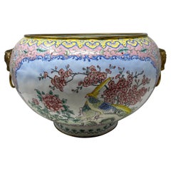 Antique French, Jardiniere in porcellana con smalto cloisonné, 1880-1890 circa.