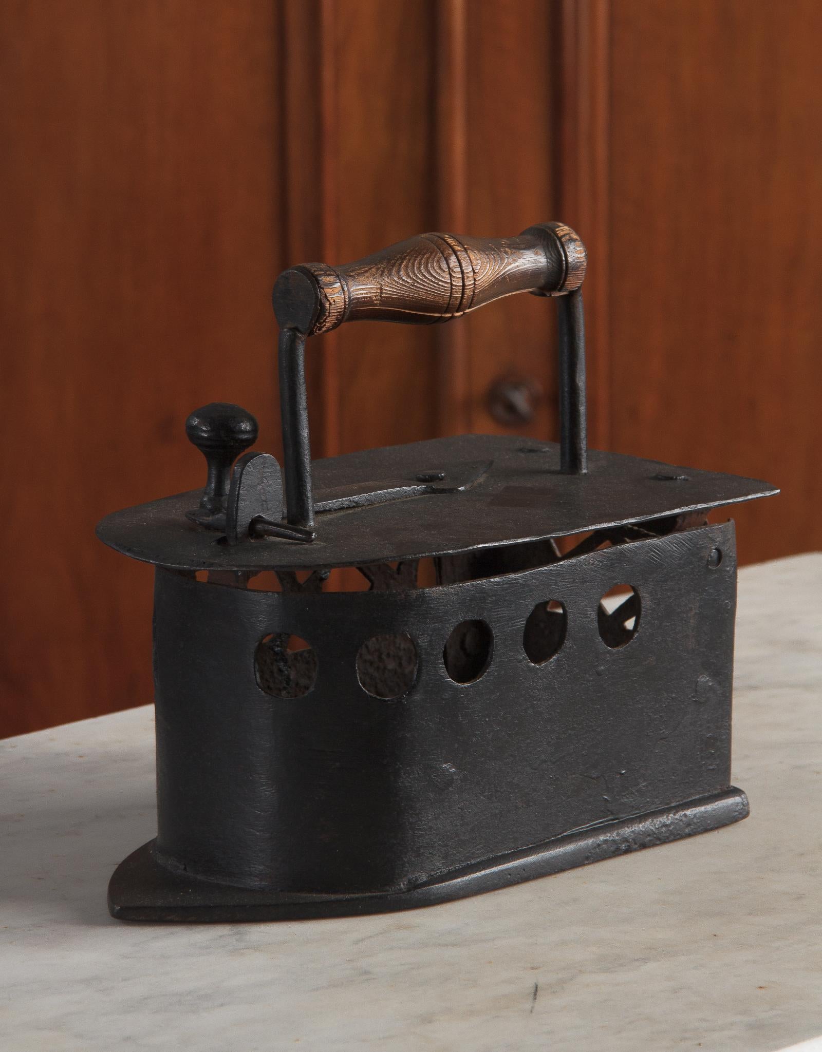 Antique French Coal Iron, Late 19th Century 12