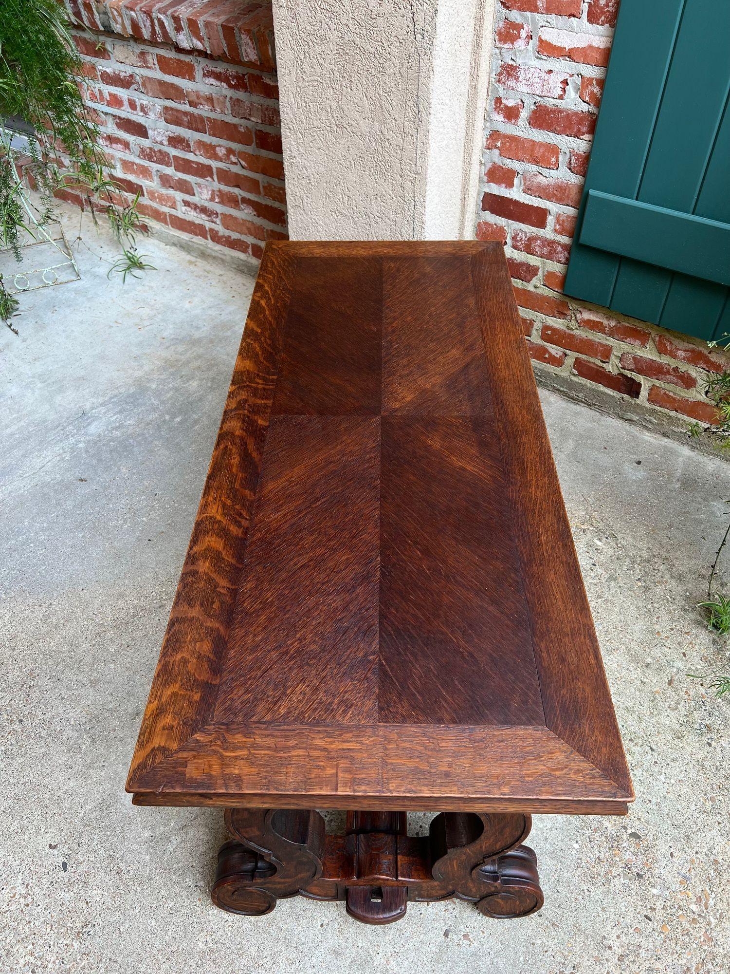 20ième siècle Antique French Coffee Table Banc en chêne sculpté Baroque Window Hall Seat c1900. en vente