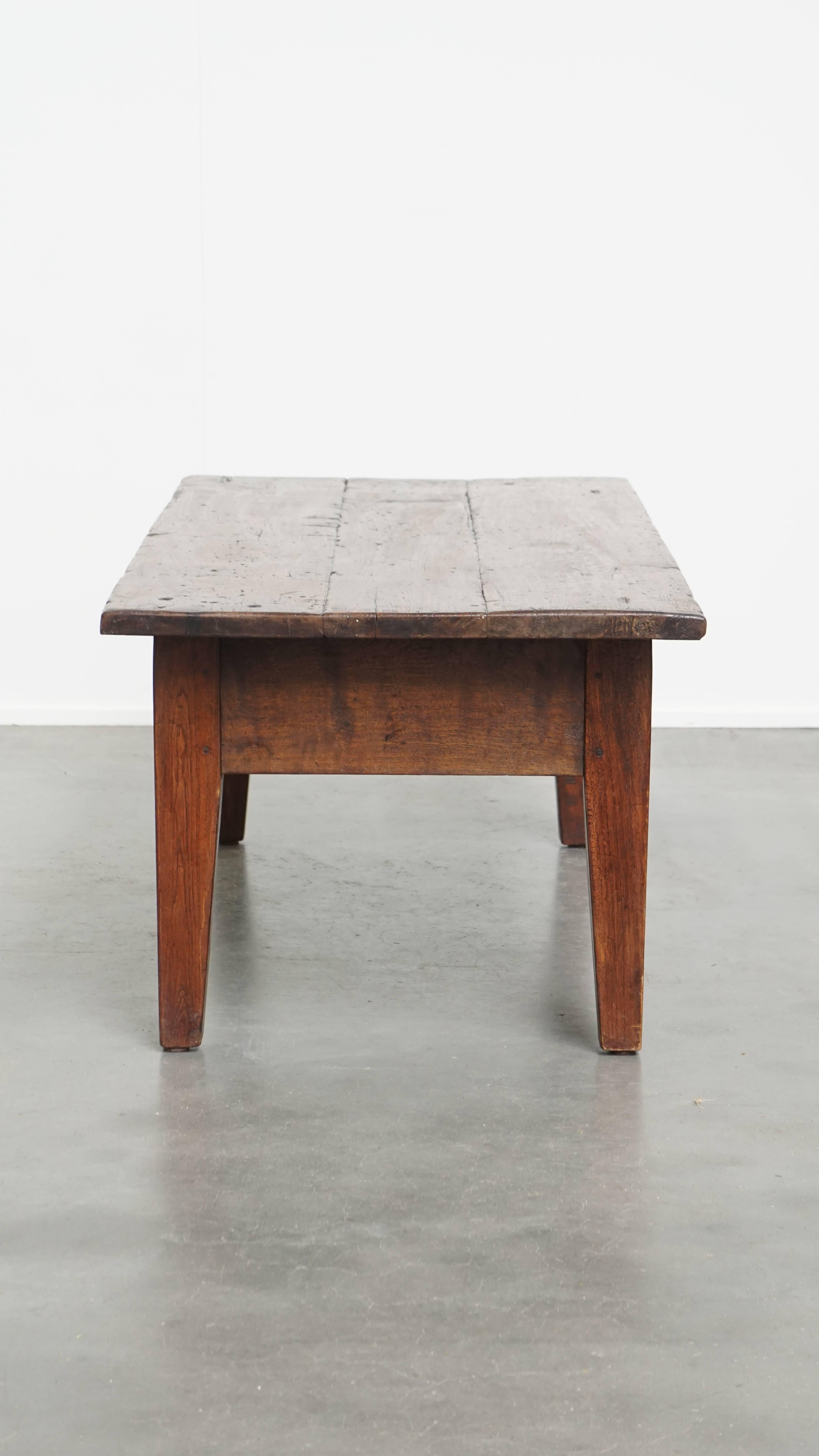 Romain classique Table basse française ancienne en vente