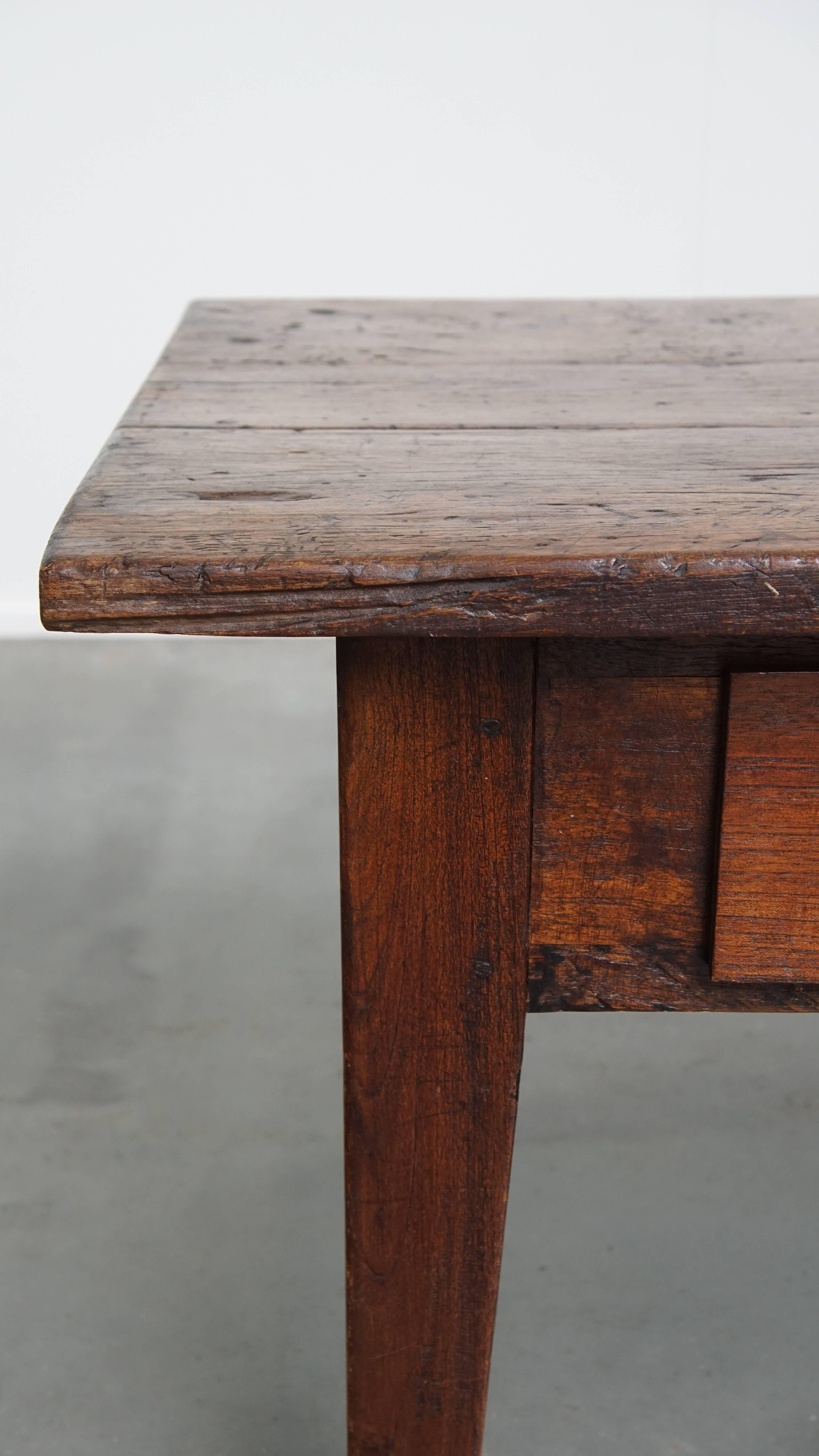Bois Table basse française ancienne en vente