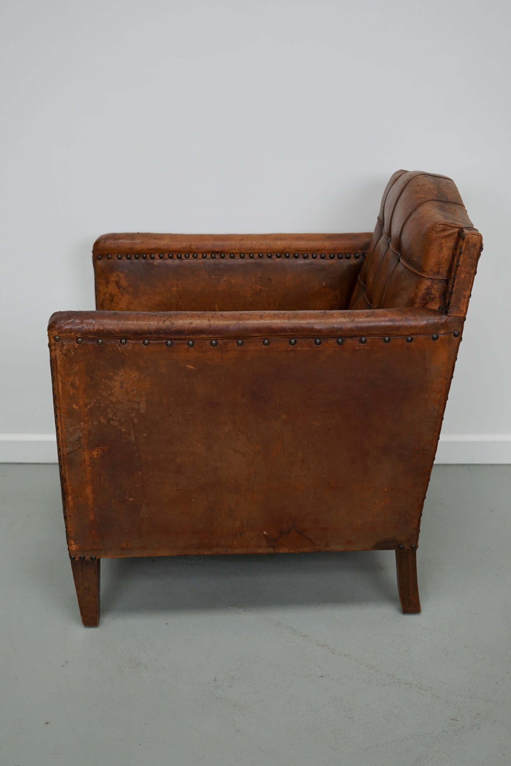 Antique French Cognac Leather Buttoned Back Club Chair For Sale 3